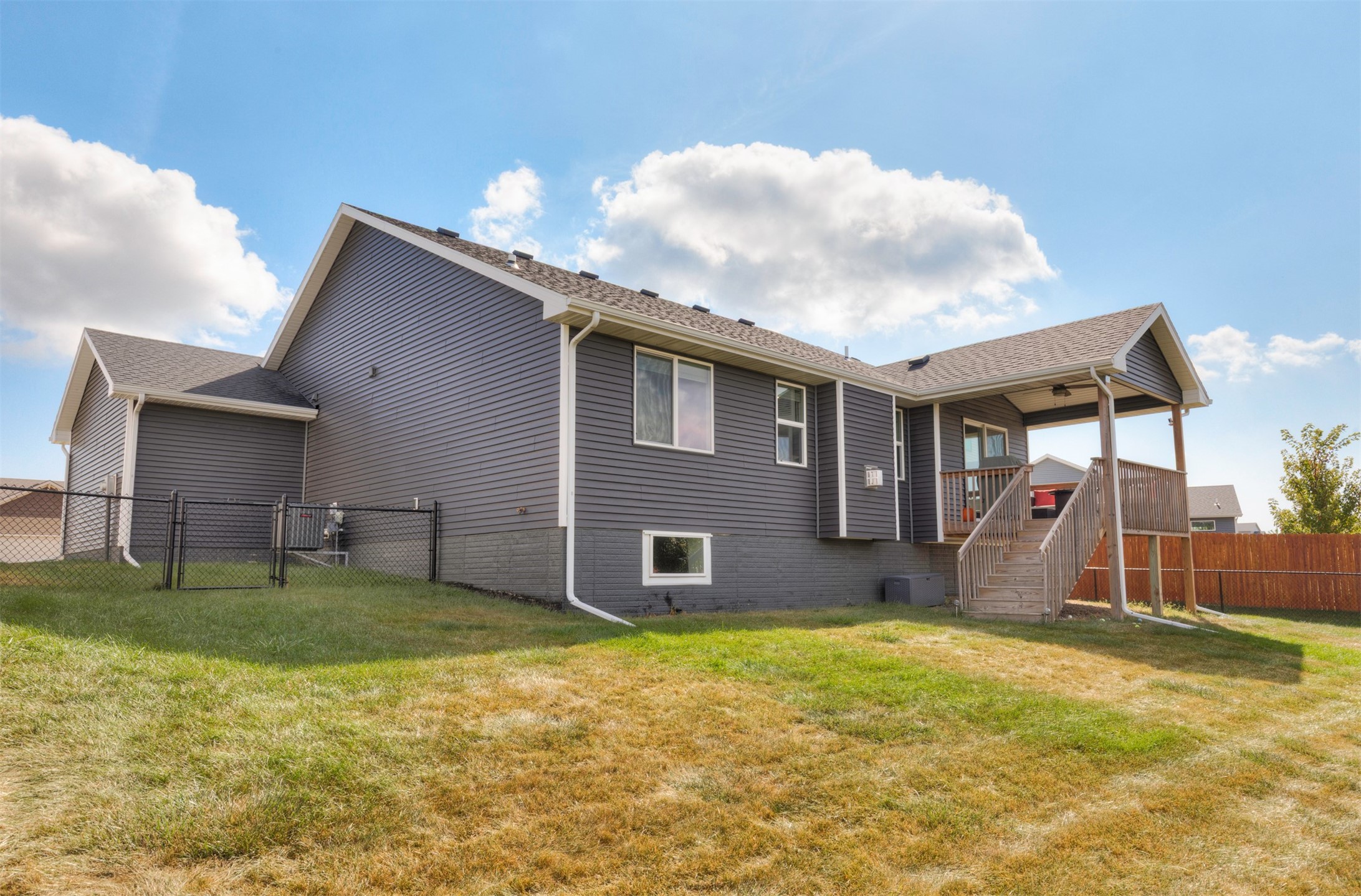 2420 SE Maxwell Drive