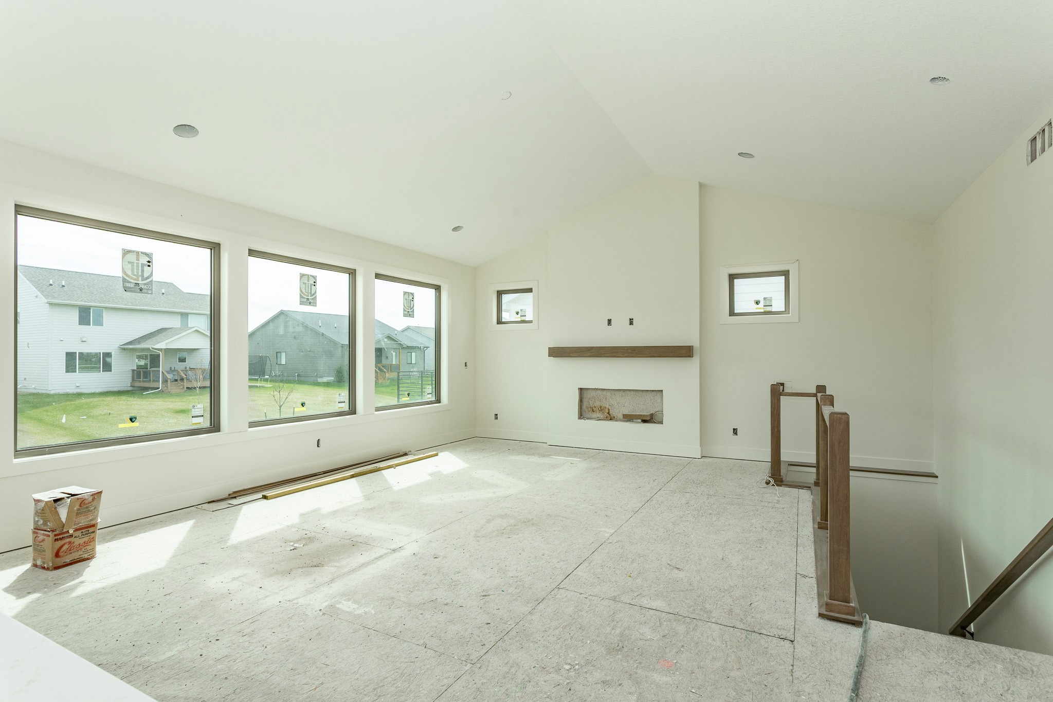130 NW Crabtree Lane