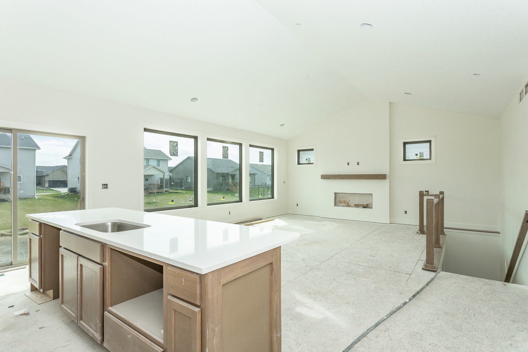 130 NW Crabtree Lane