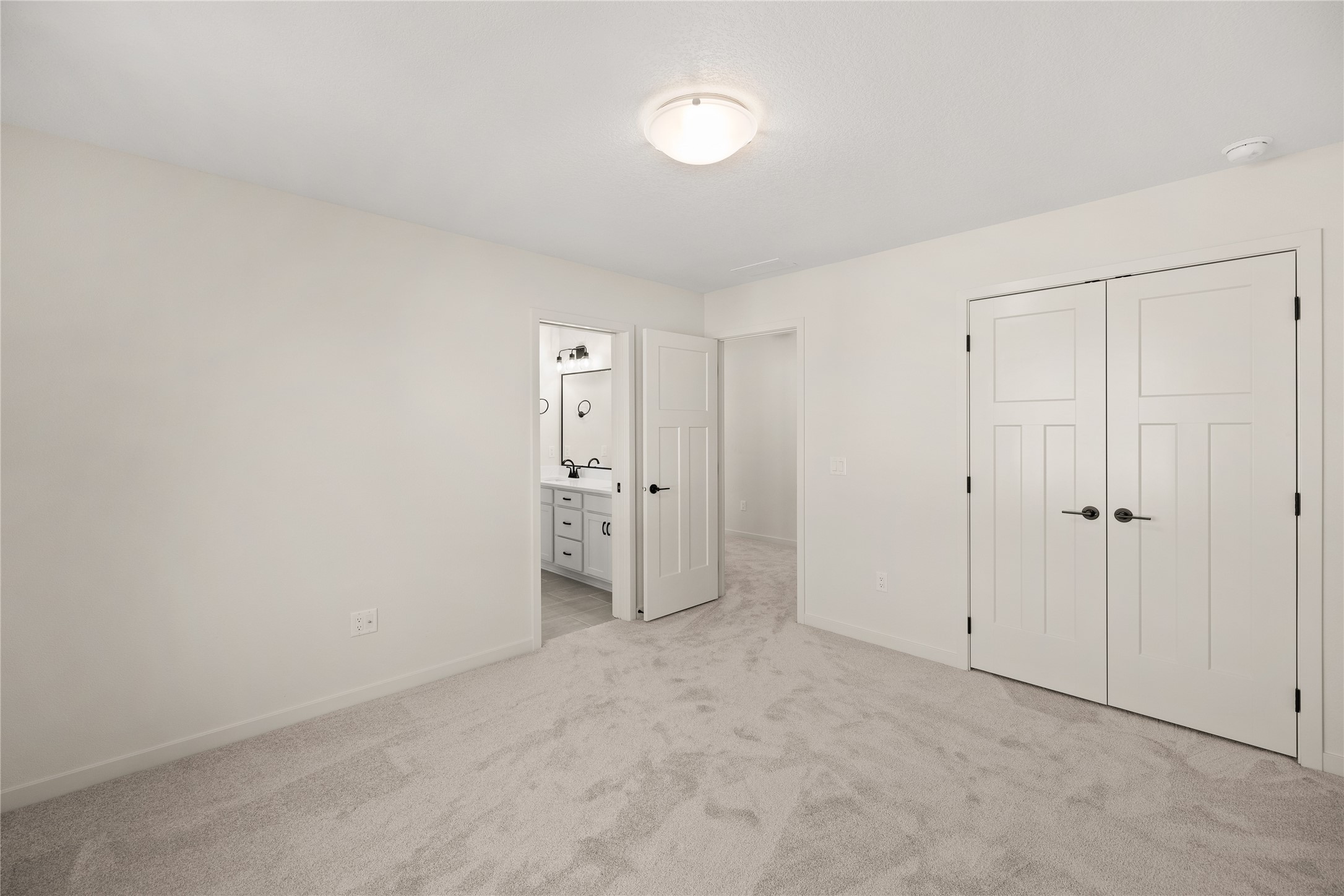 295 NW Red Oak Drive