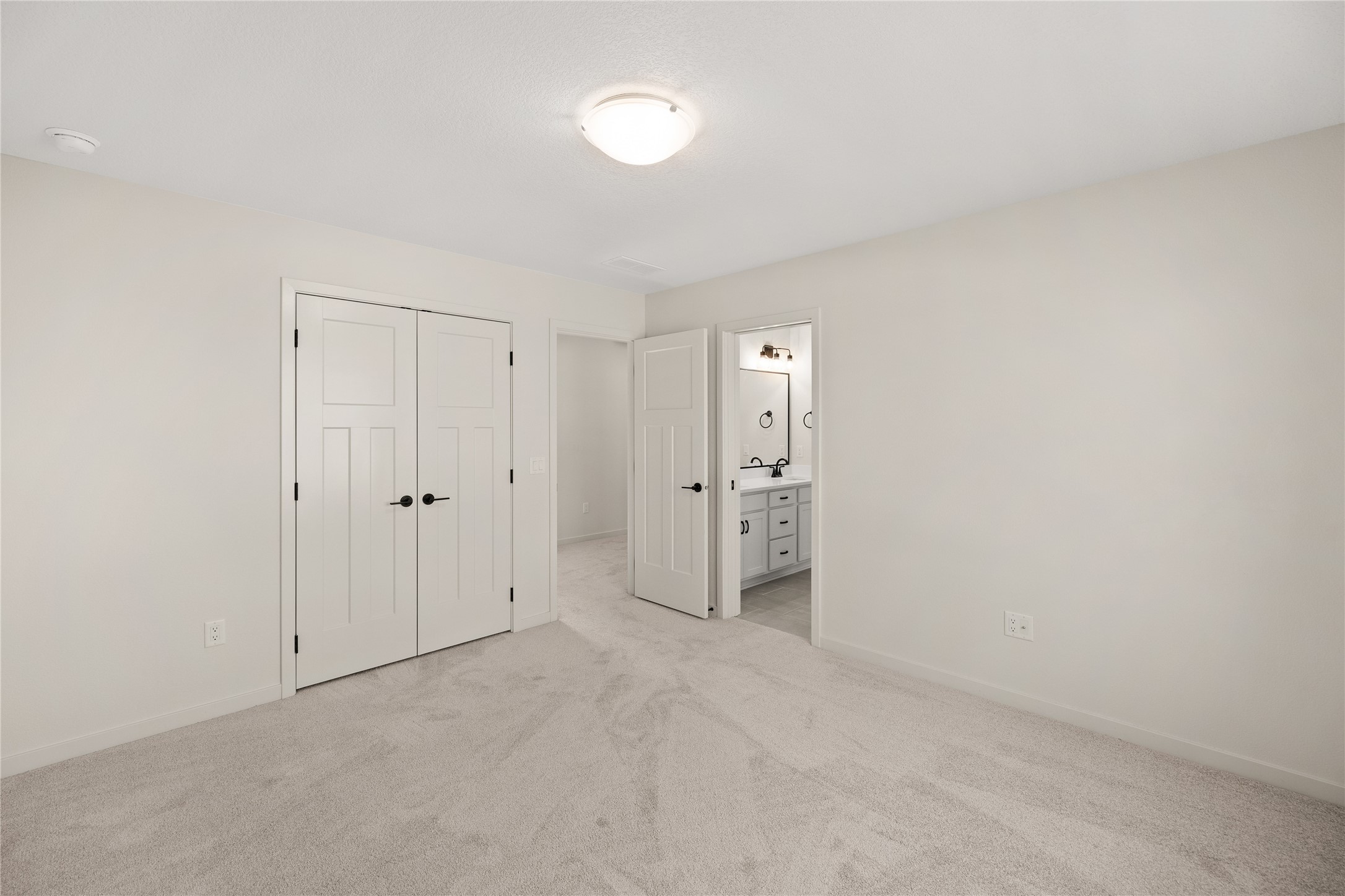 295 NW Red Oak Drive