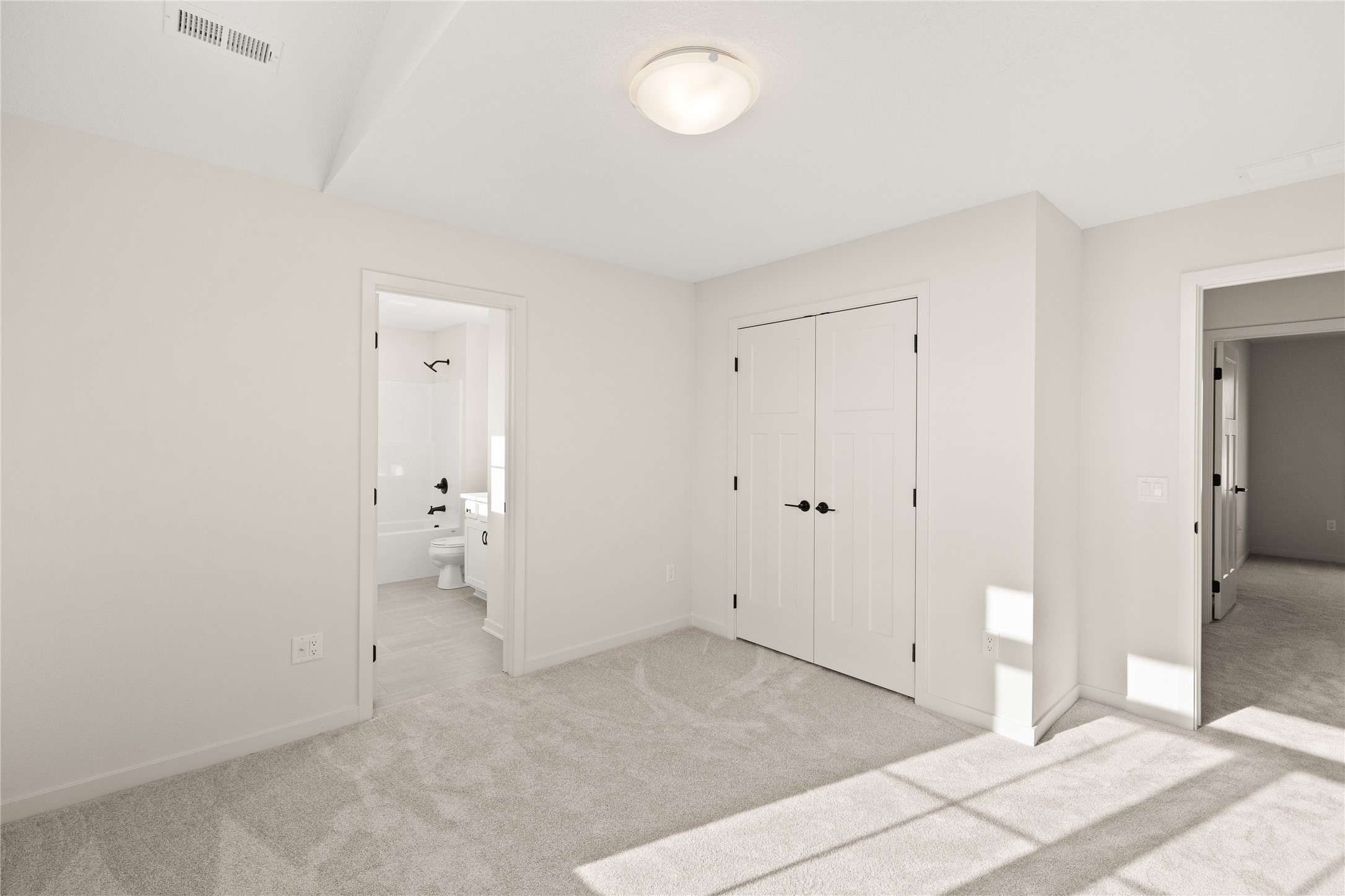 295 NW Red Oak Drive