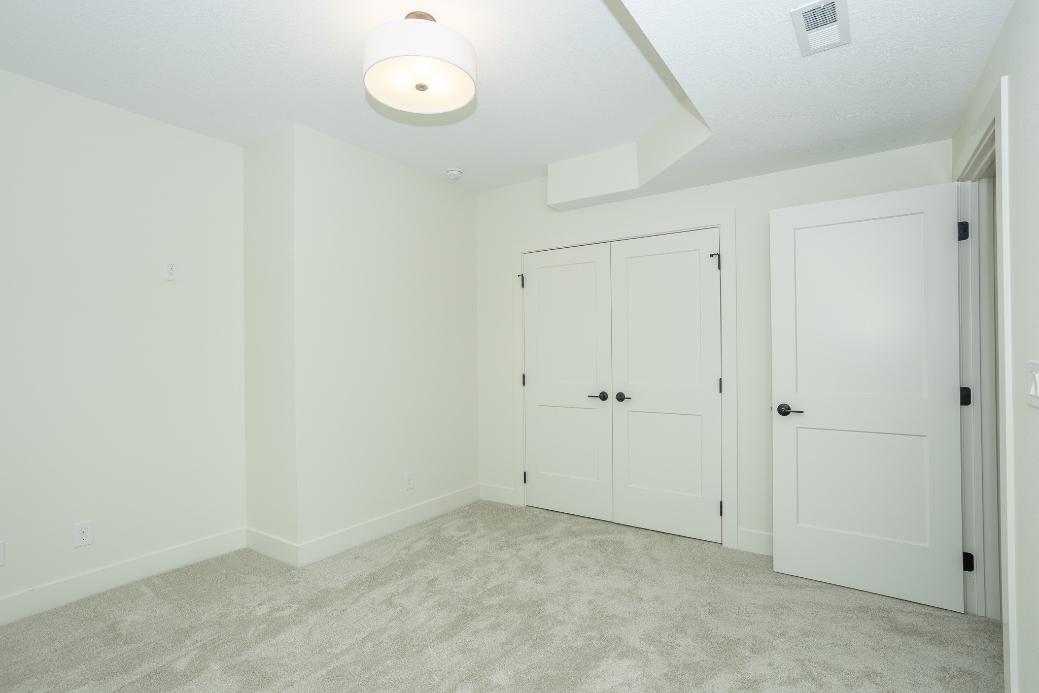 1390 NW Red Oak Drive