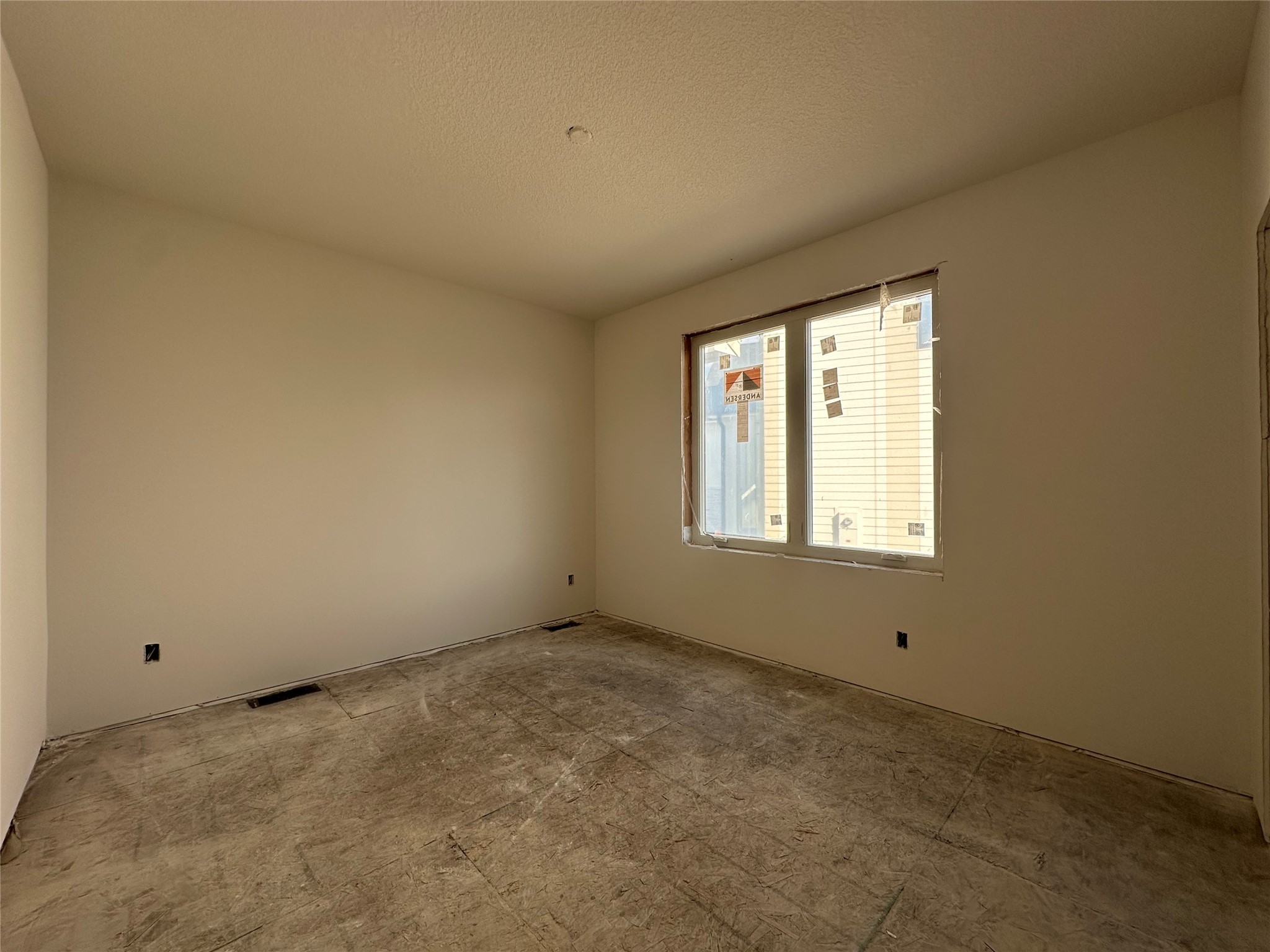 1390 NW Red Oak Drive