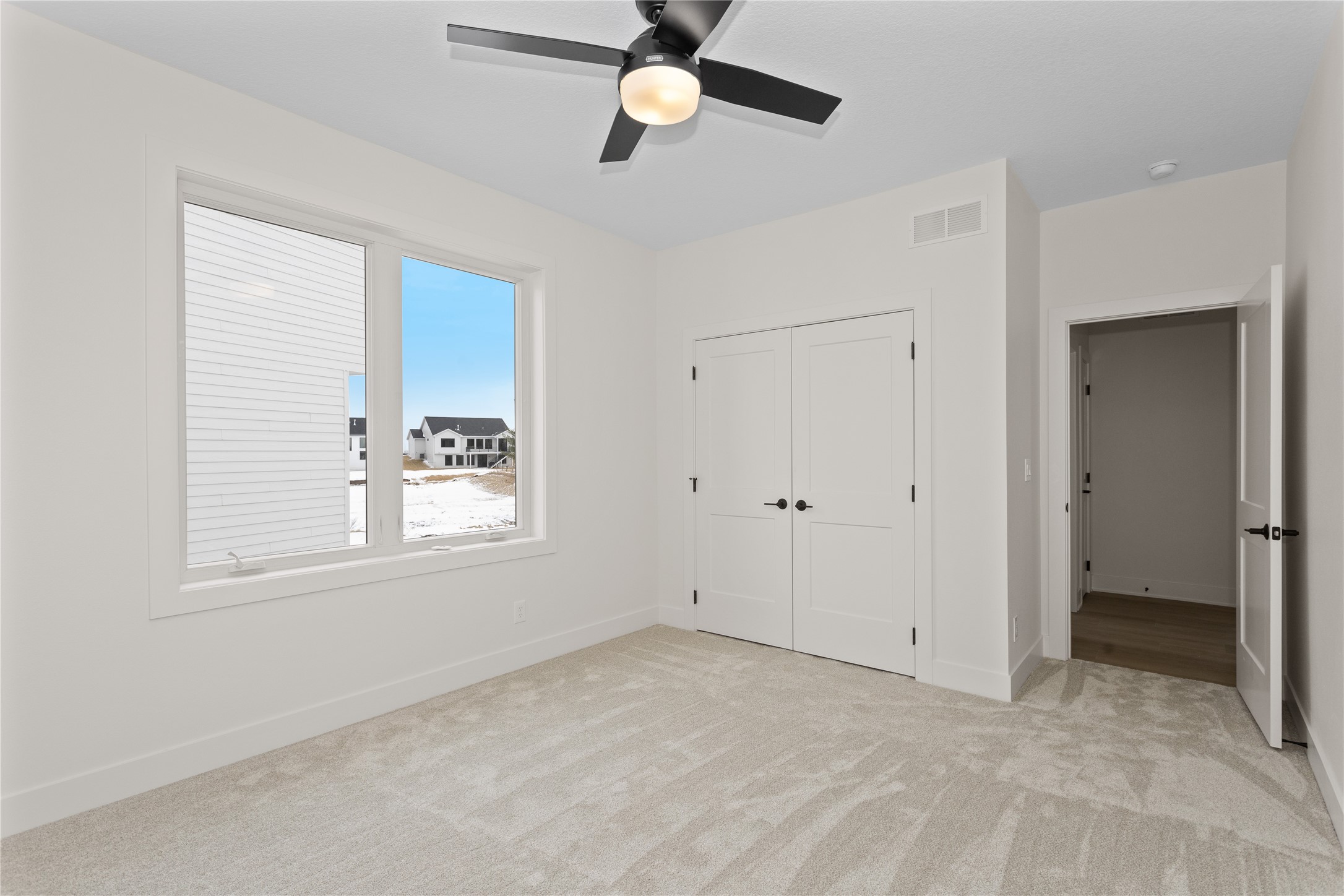 1390 NW Red Oak Drive