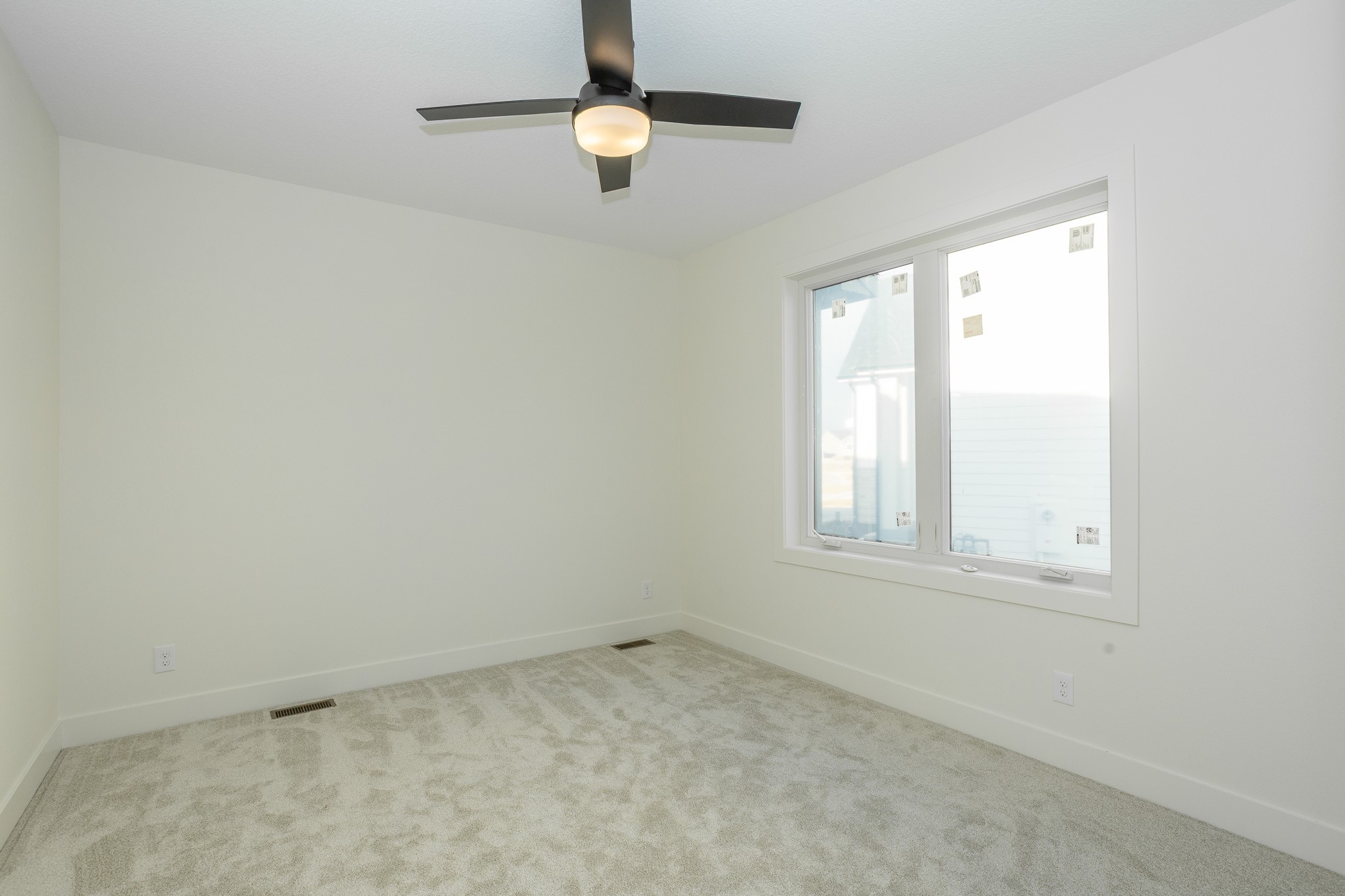 1390 NW Red Oak Drive