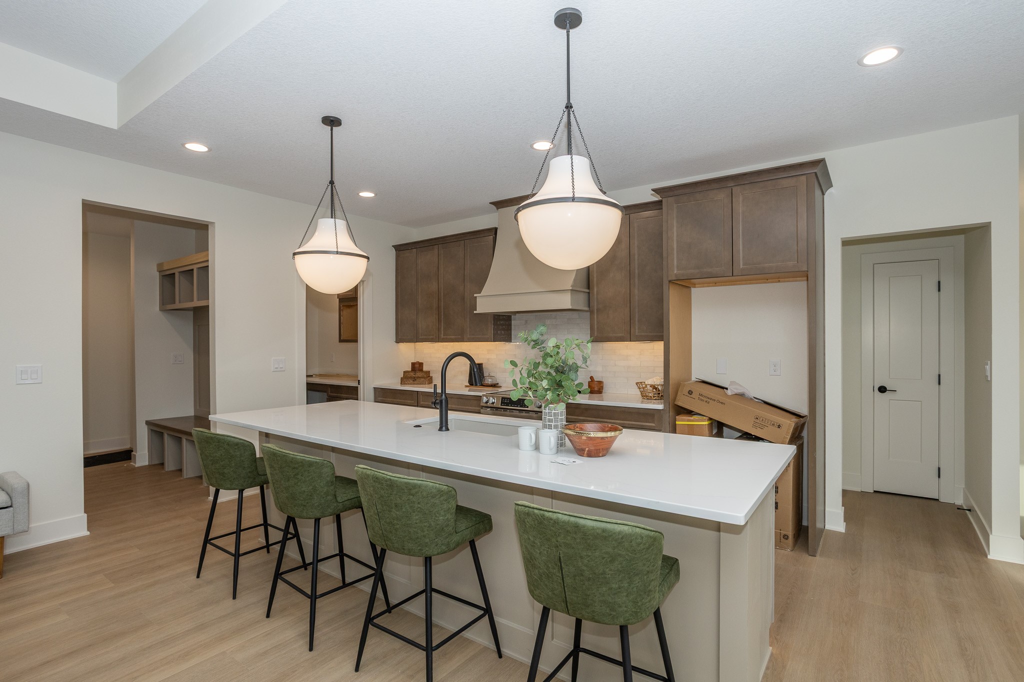 1390 NW Red Oak Drive