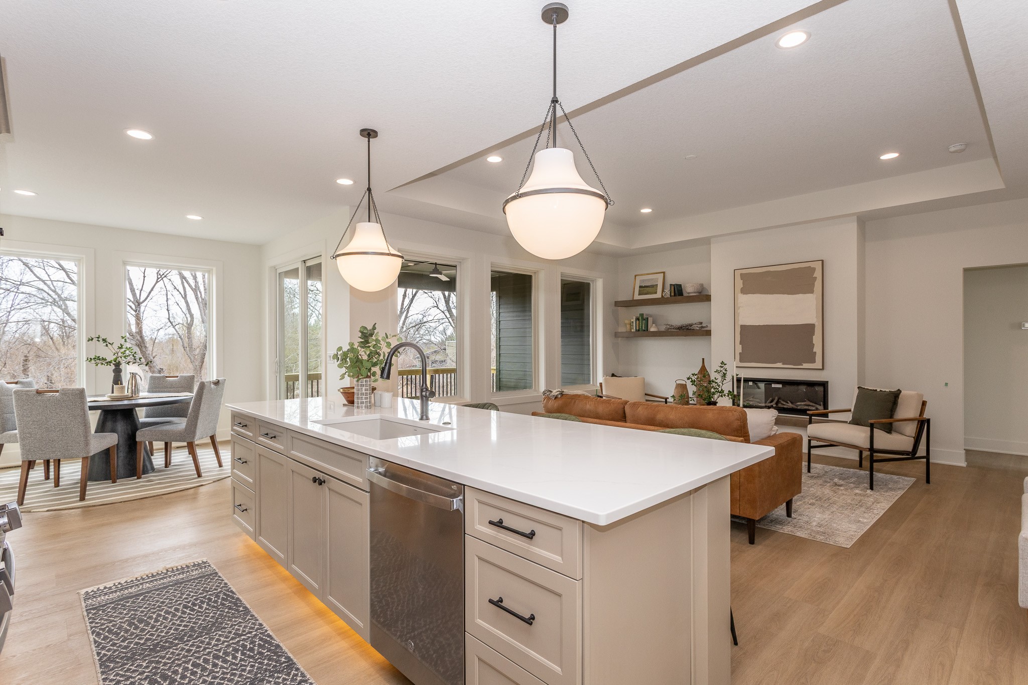 1390 NW Red Oak Drive