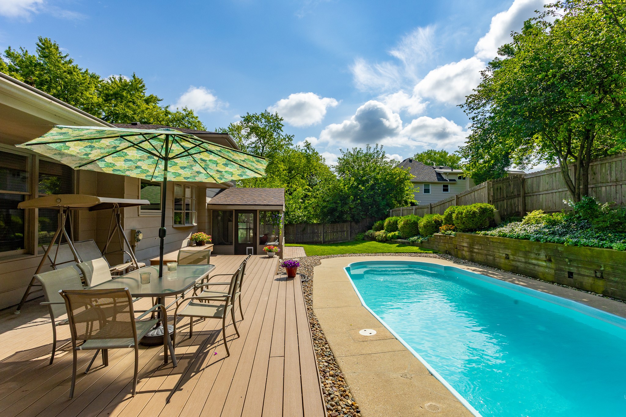 2408 Pleasant Street