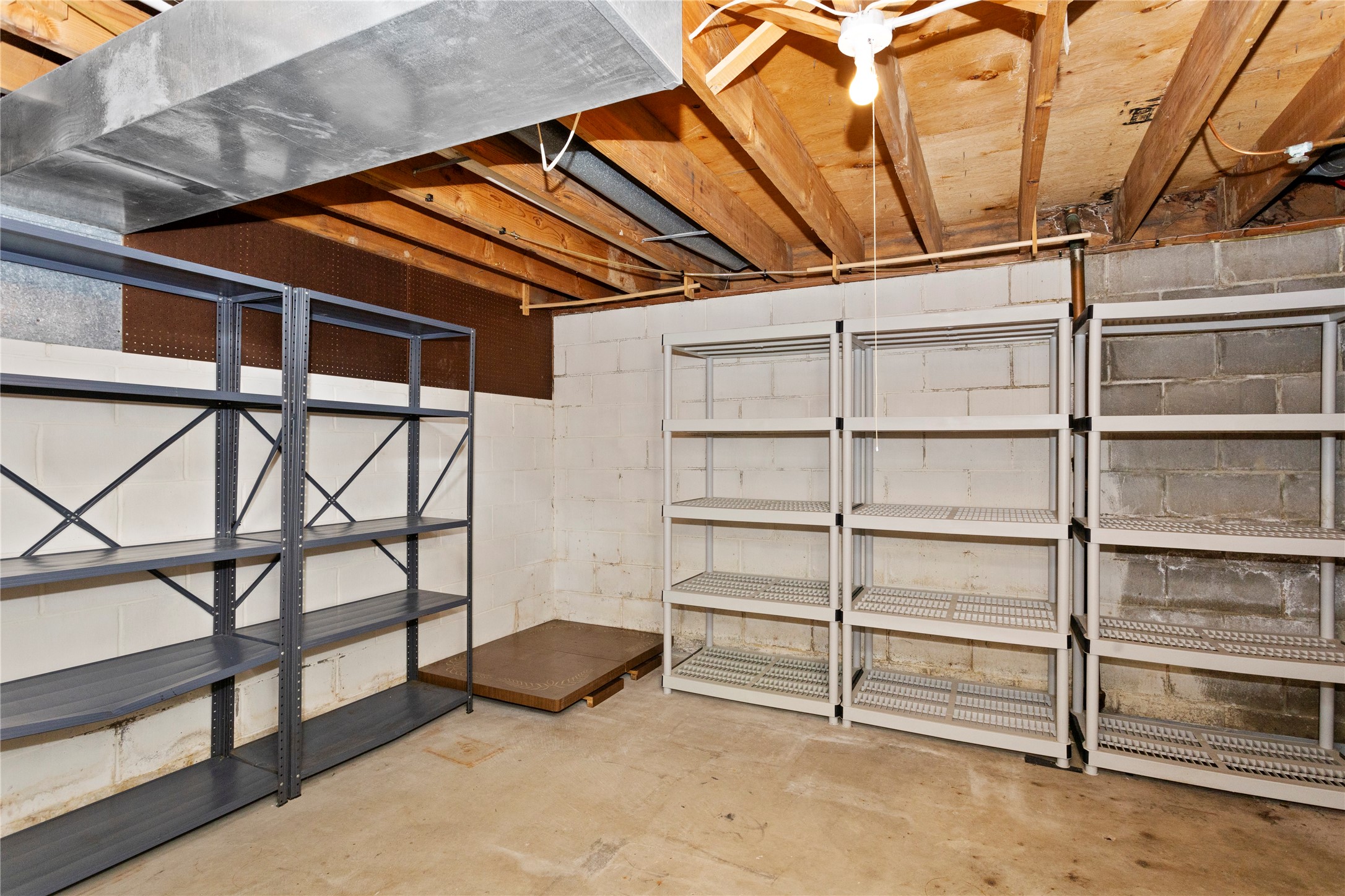 2408 Pleasant Street