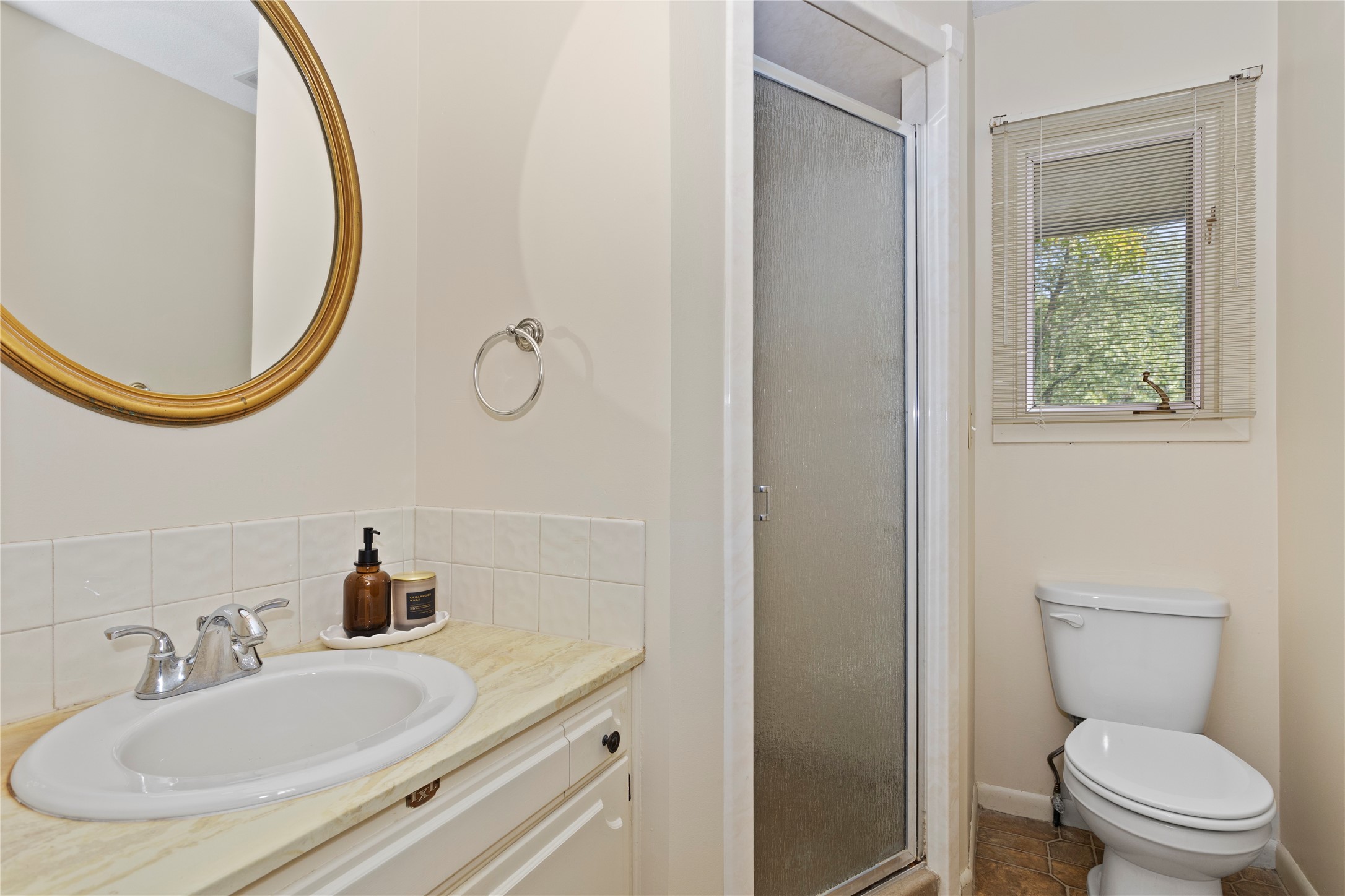 2408 Pleasant Street