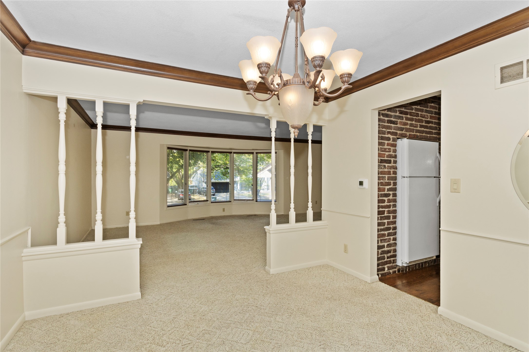 2408 Pleasant Street