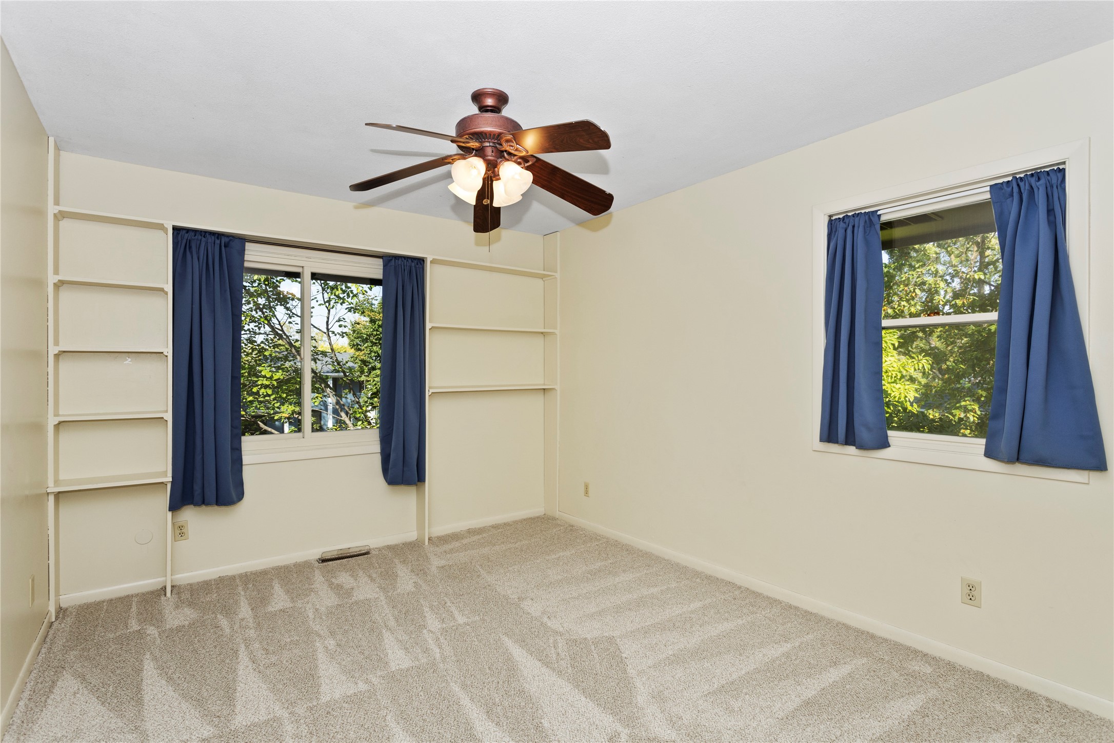 2408 Pleasant Street