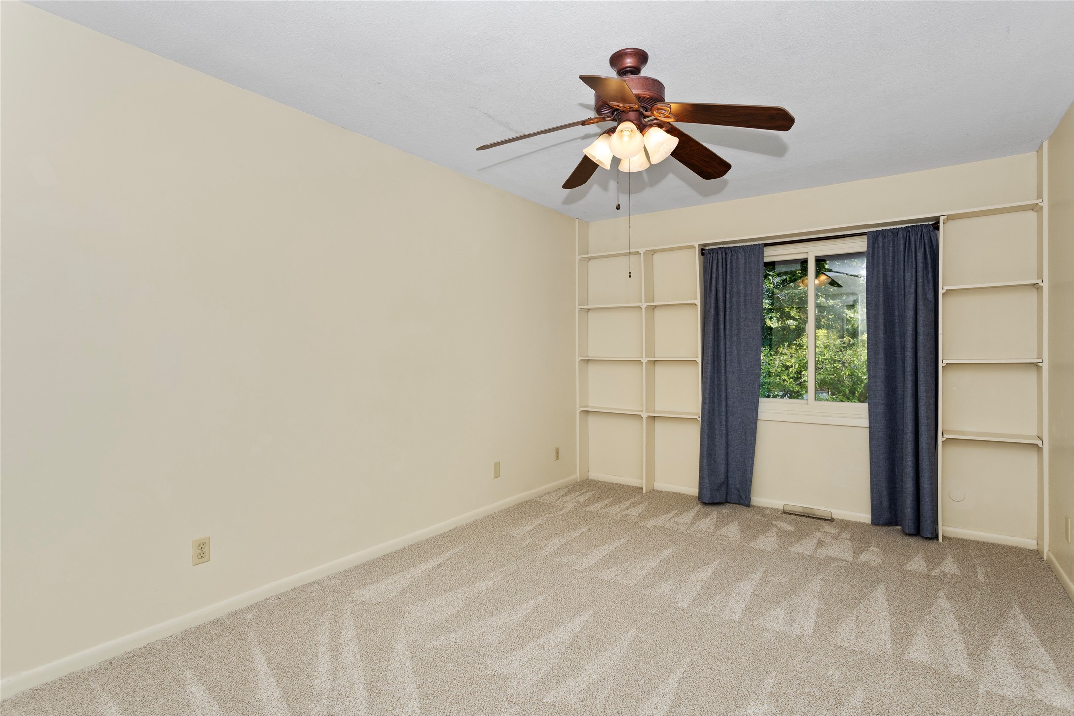 2408 Pleasant Street