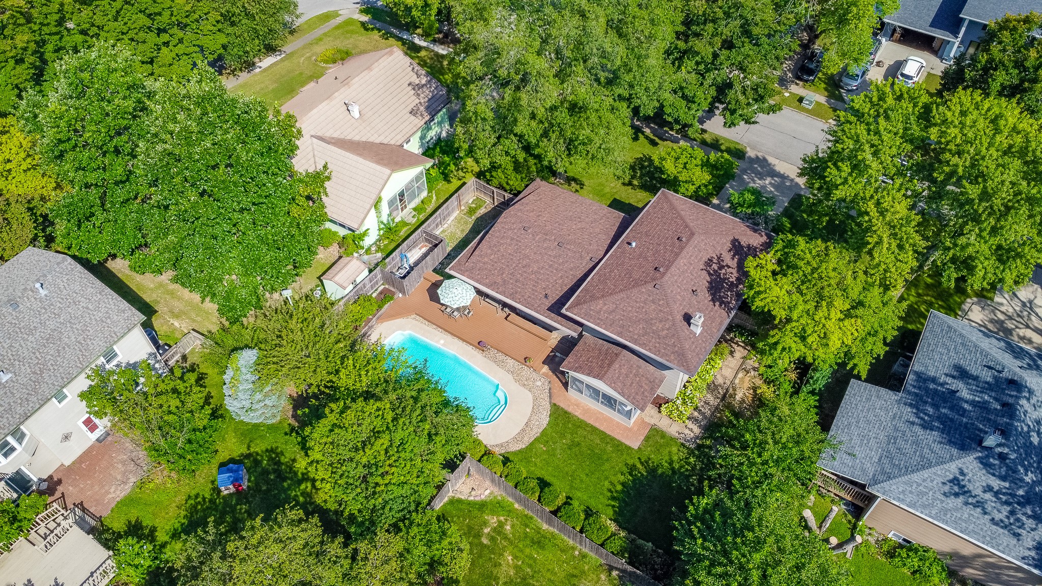 2408 Pleasant Street