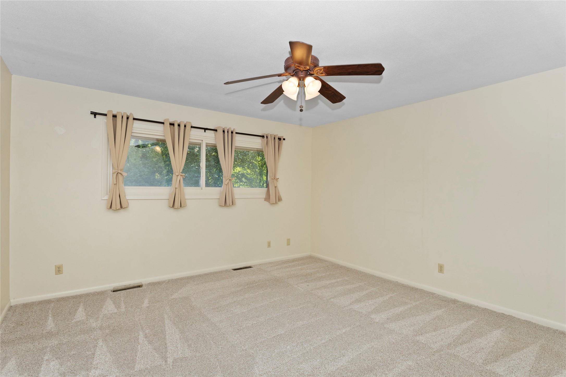 2408 Pleasant Street