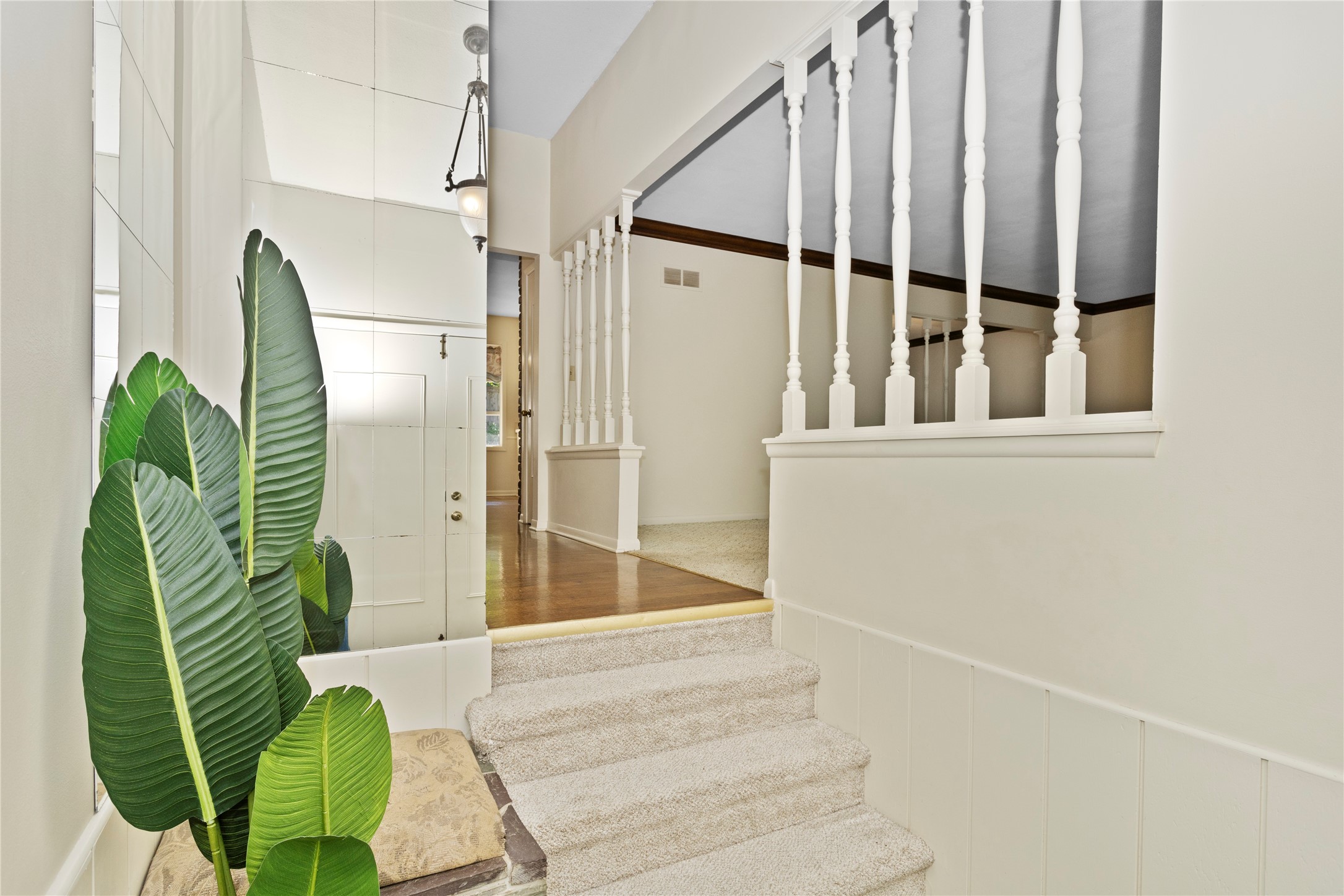 2408 Pleasant Street