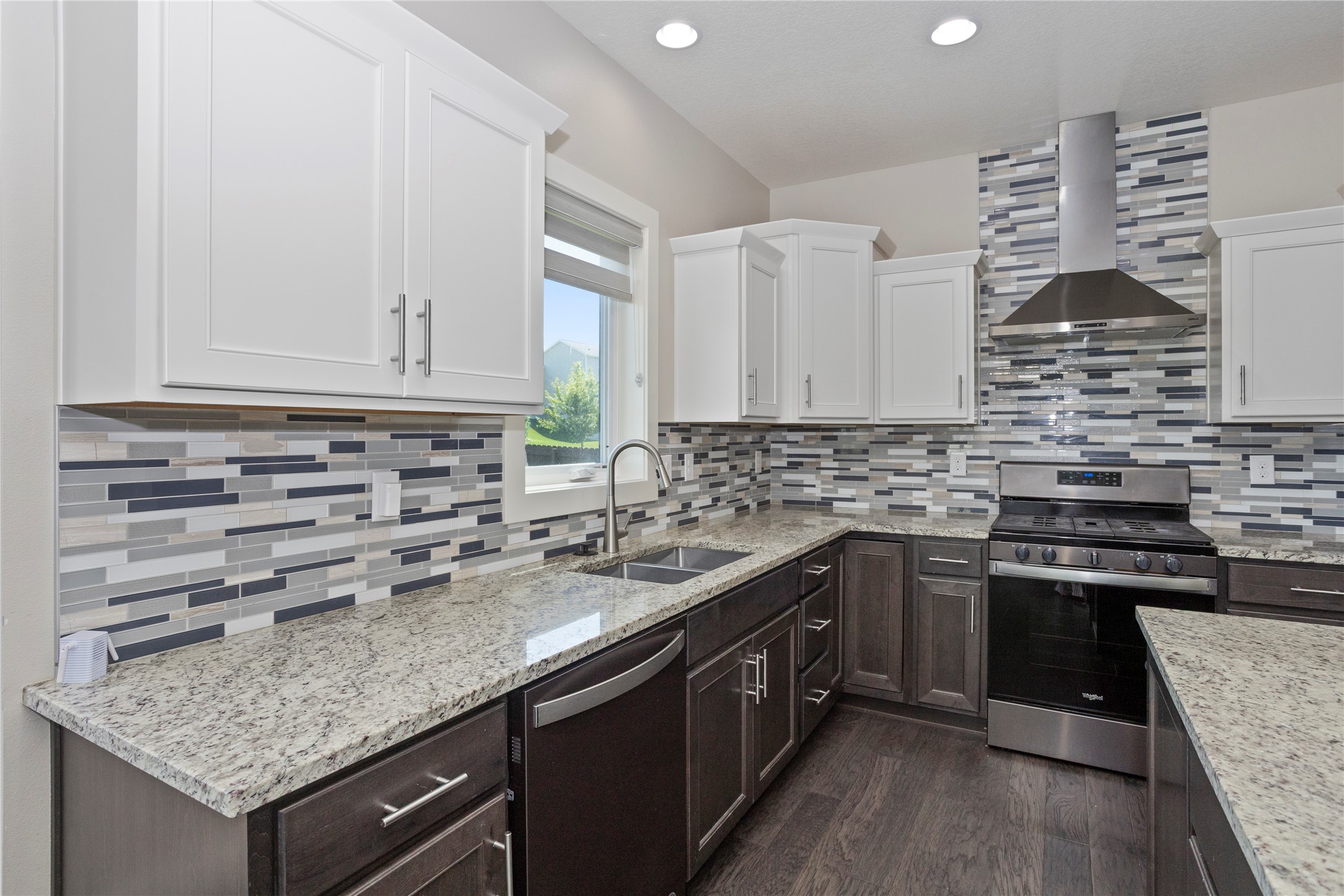 465 NW Gracewood Drive