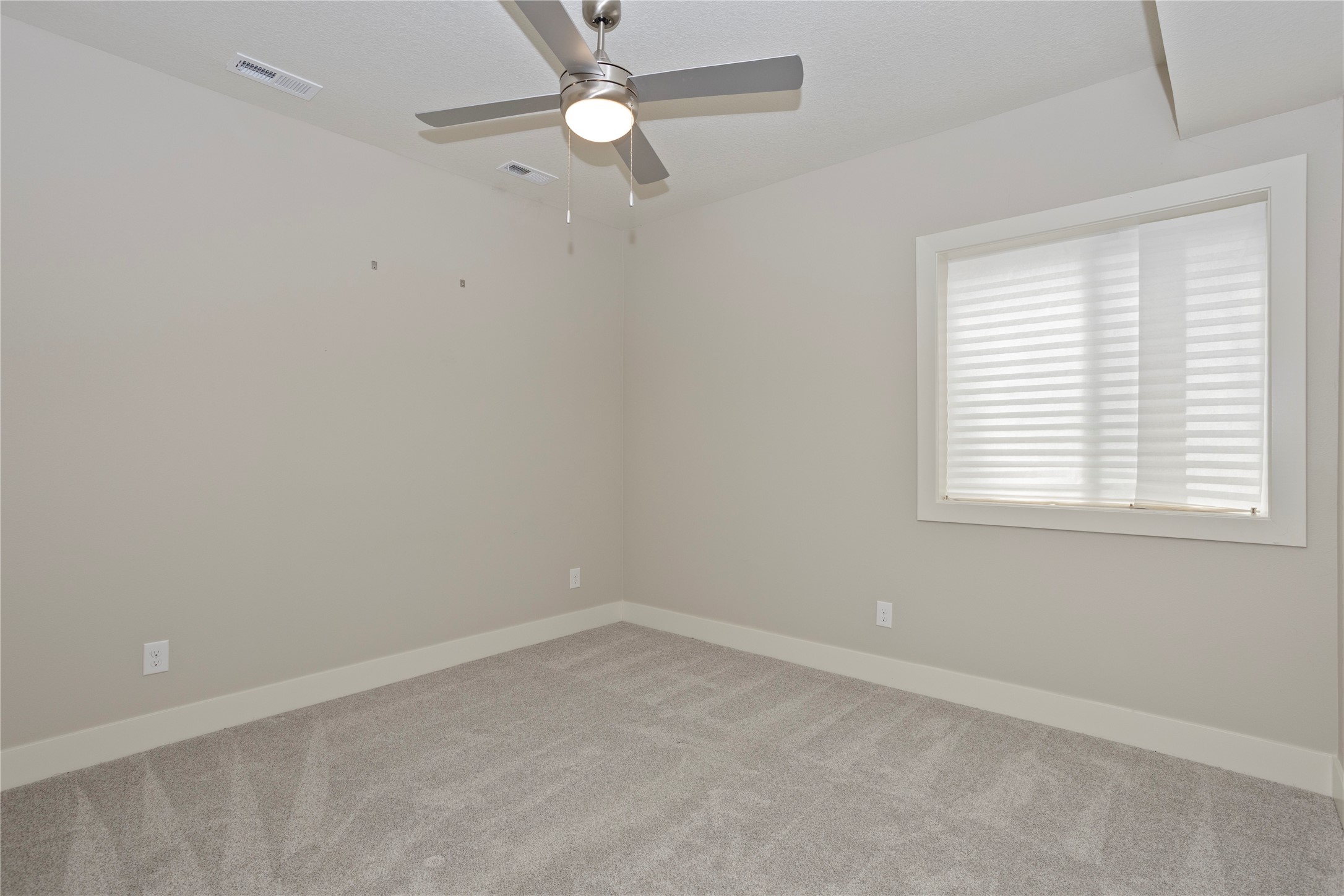 465 NW Gracewood Drive