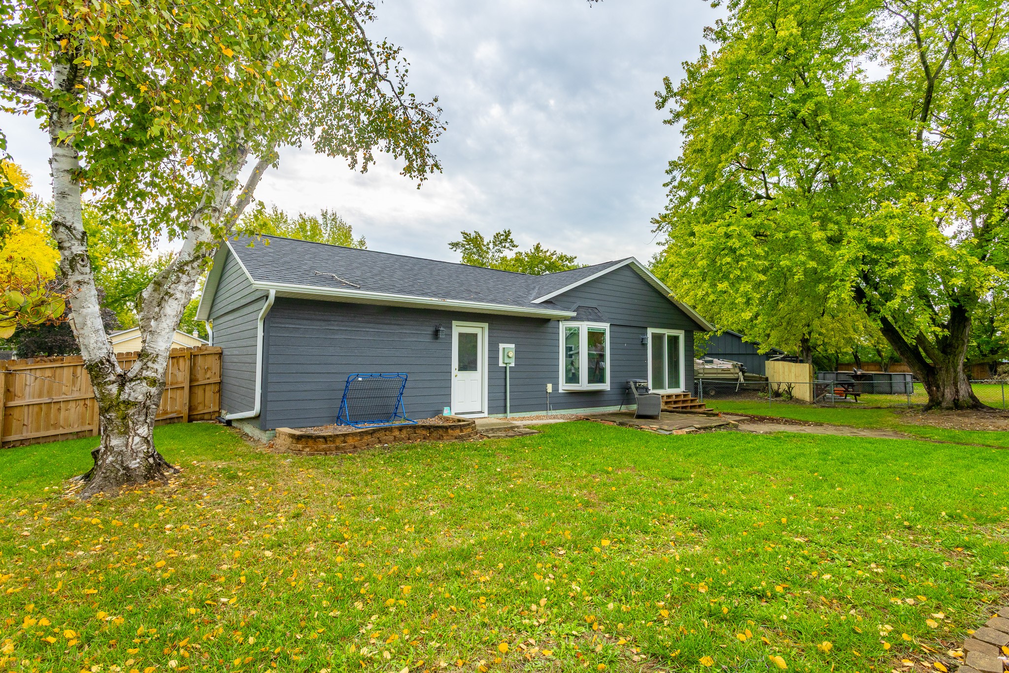 214 NW Bayberry Lane