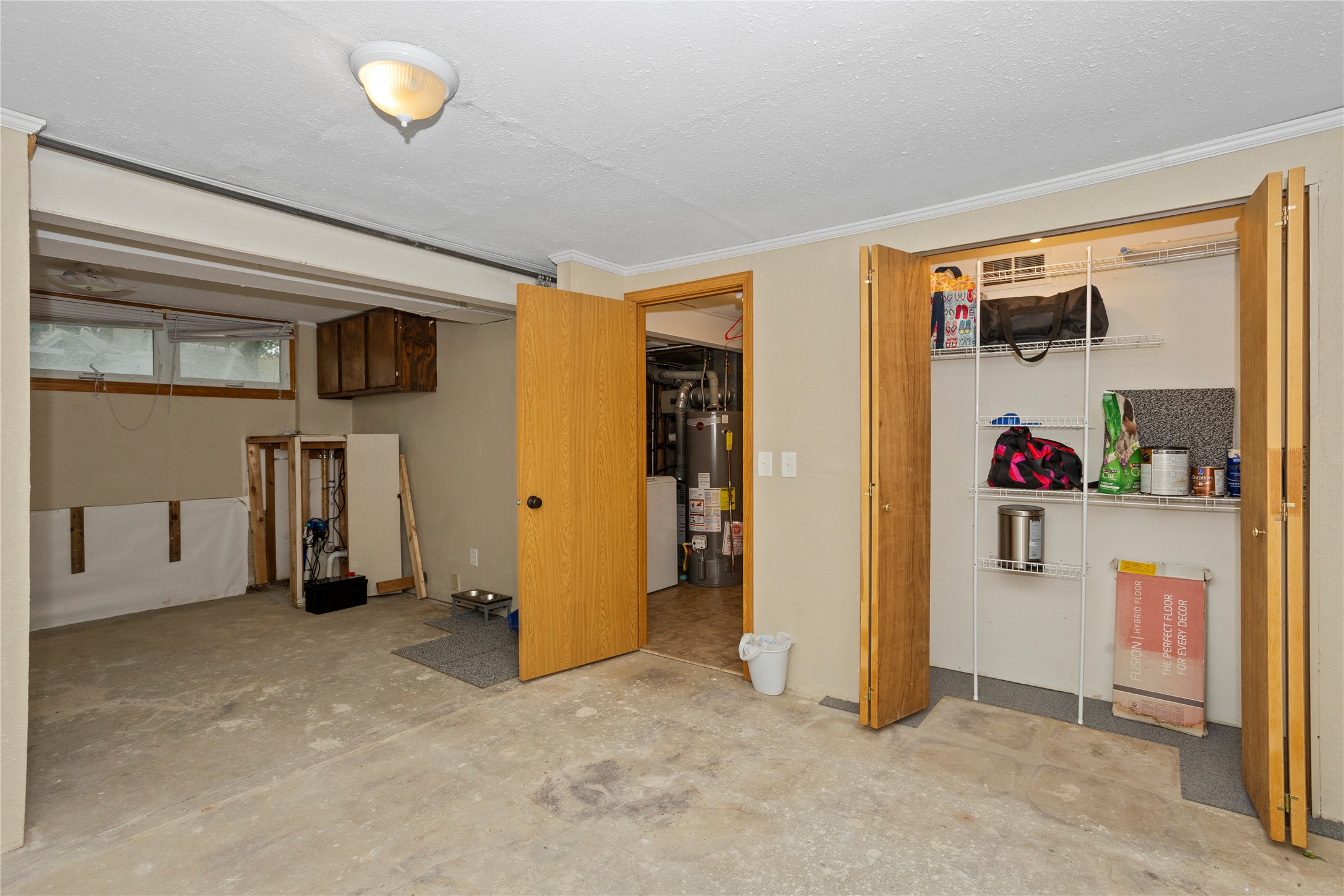 214 NW Bayberry Lane