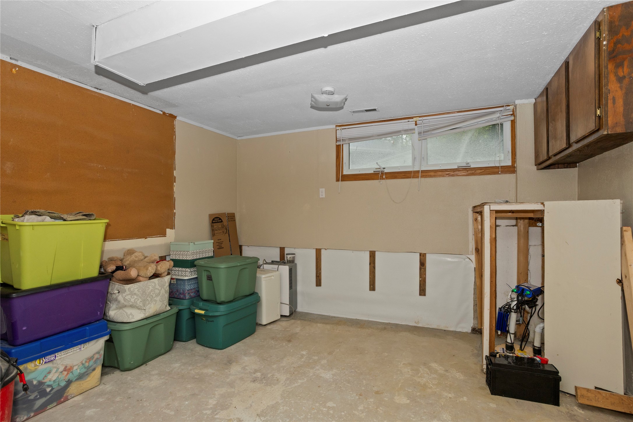 214 NW Bayberry Lane