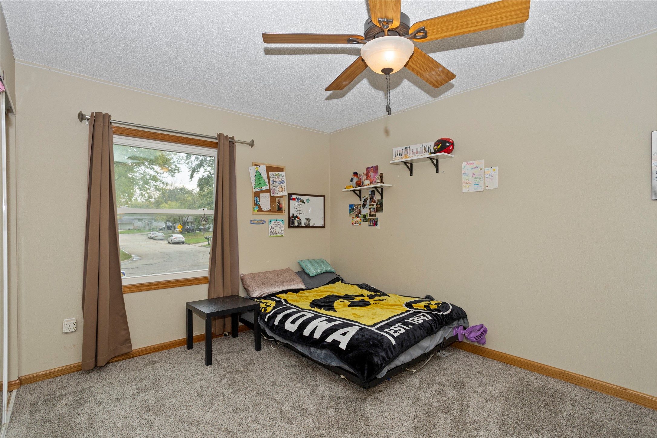 214 NW Bayberry Lane