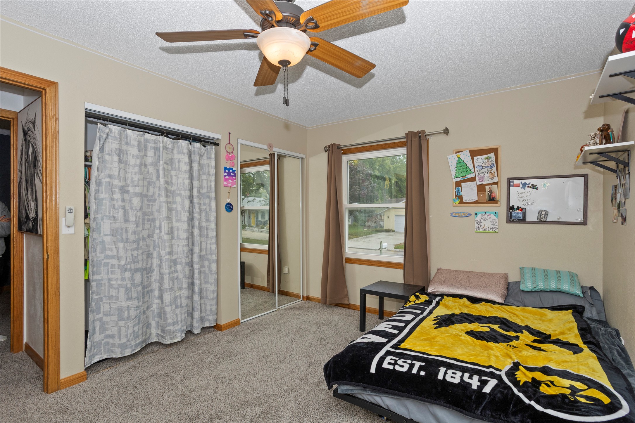 214 NW Bayberry Lane