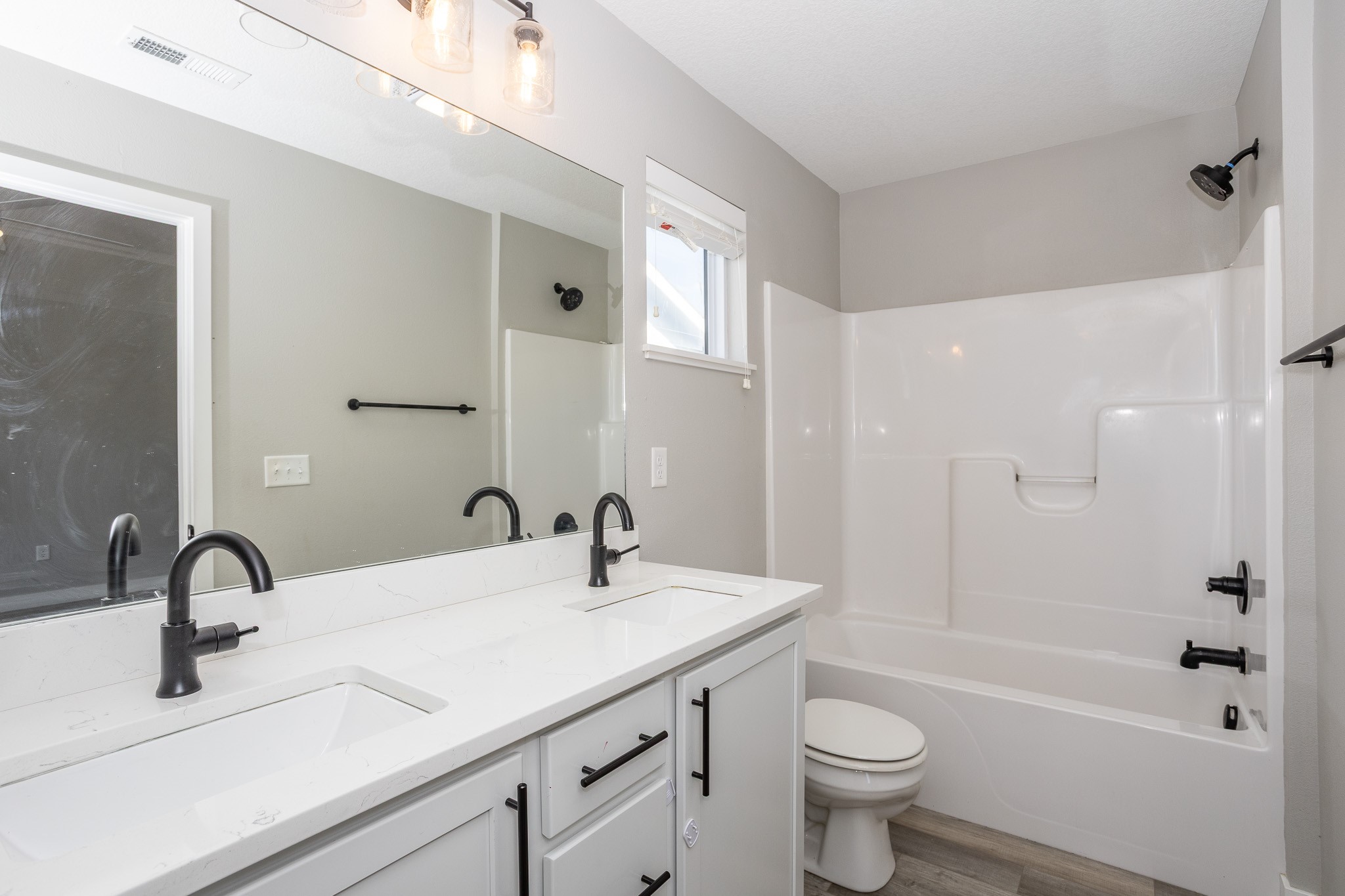 1409 NE Savana Drive