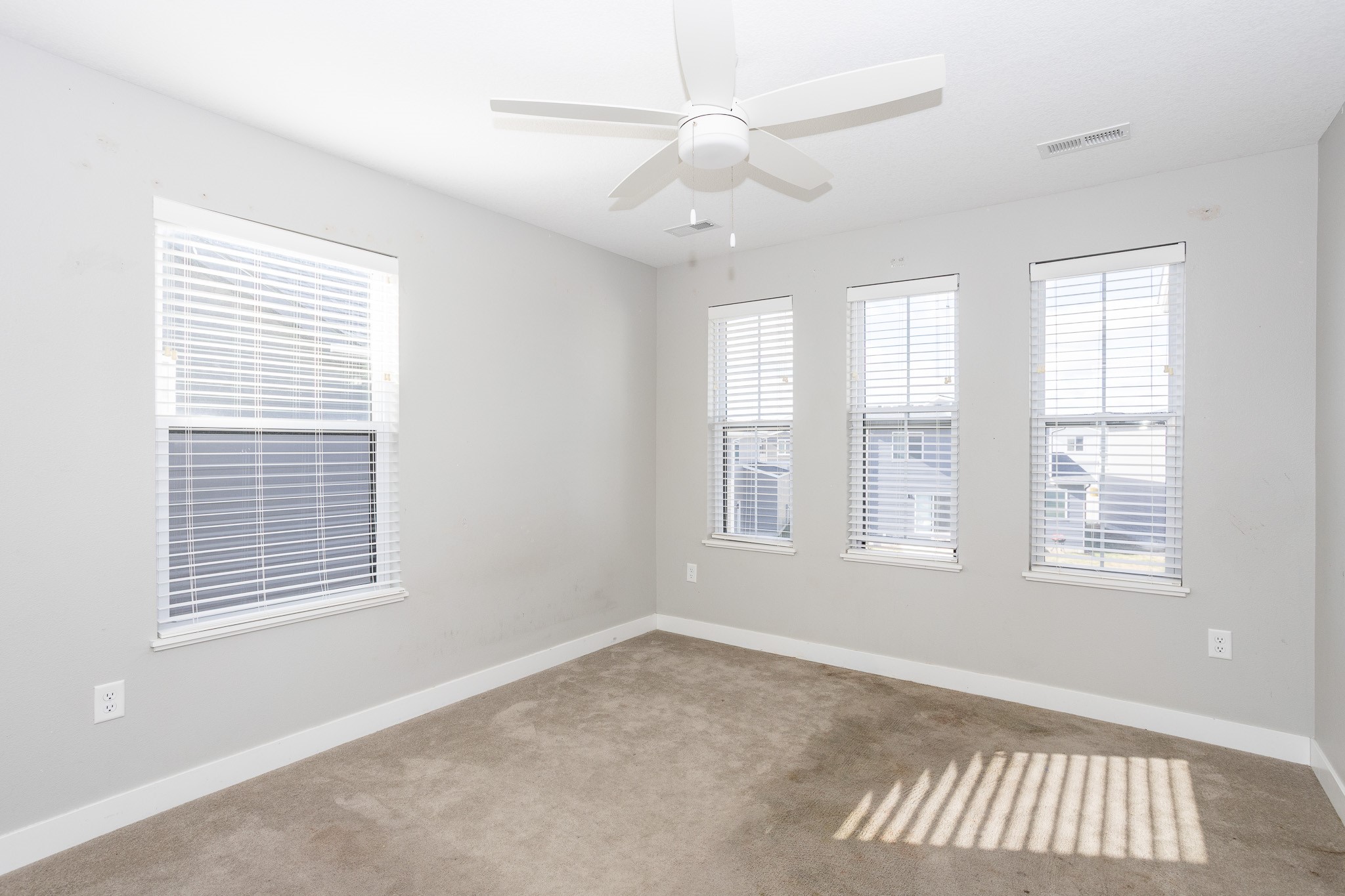 1409 NE Savana Drive