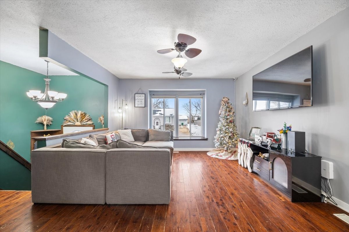 4838 Candlewick Drive