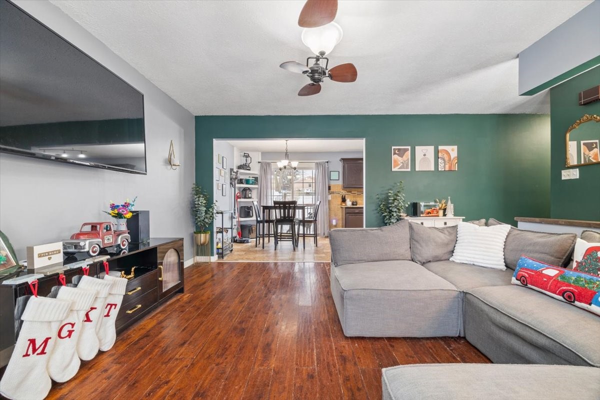 4838 Candlewick Drive