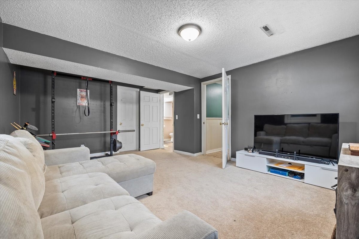 4838 Candlewick Drive