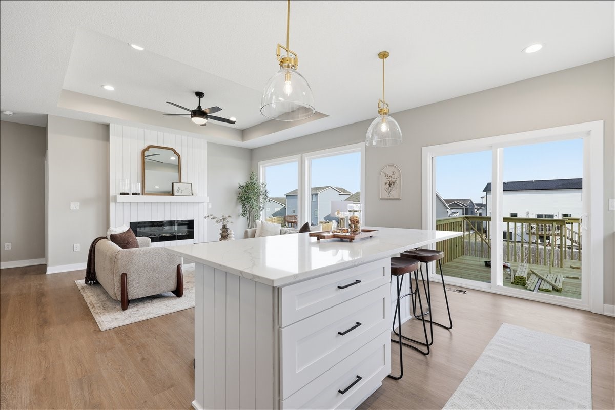 305 NW Lavelle Court