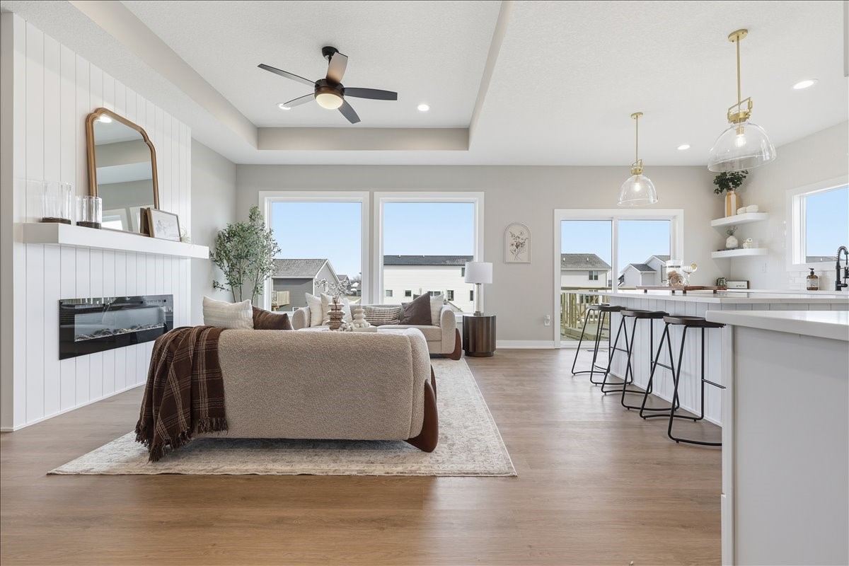 305 NW Lavelle Court