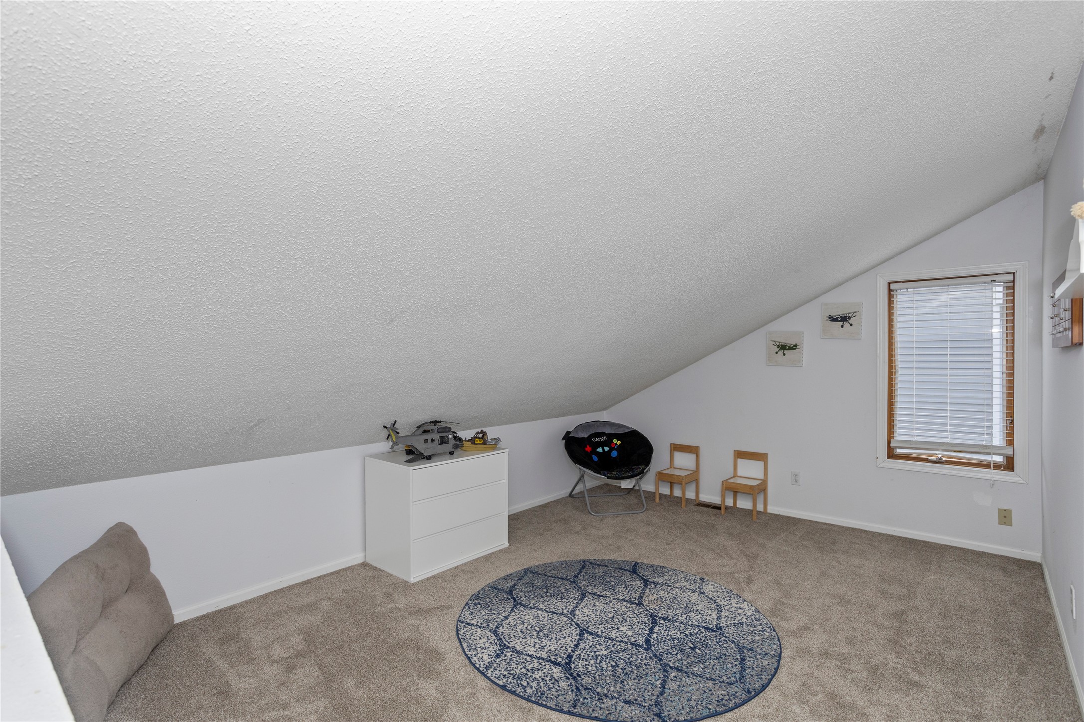 7014 Northview Drive