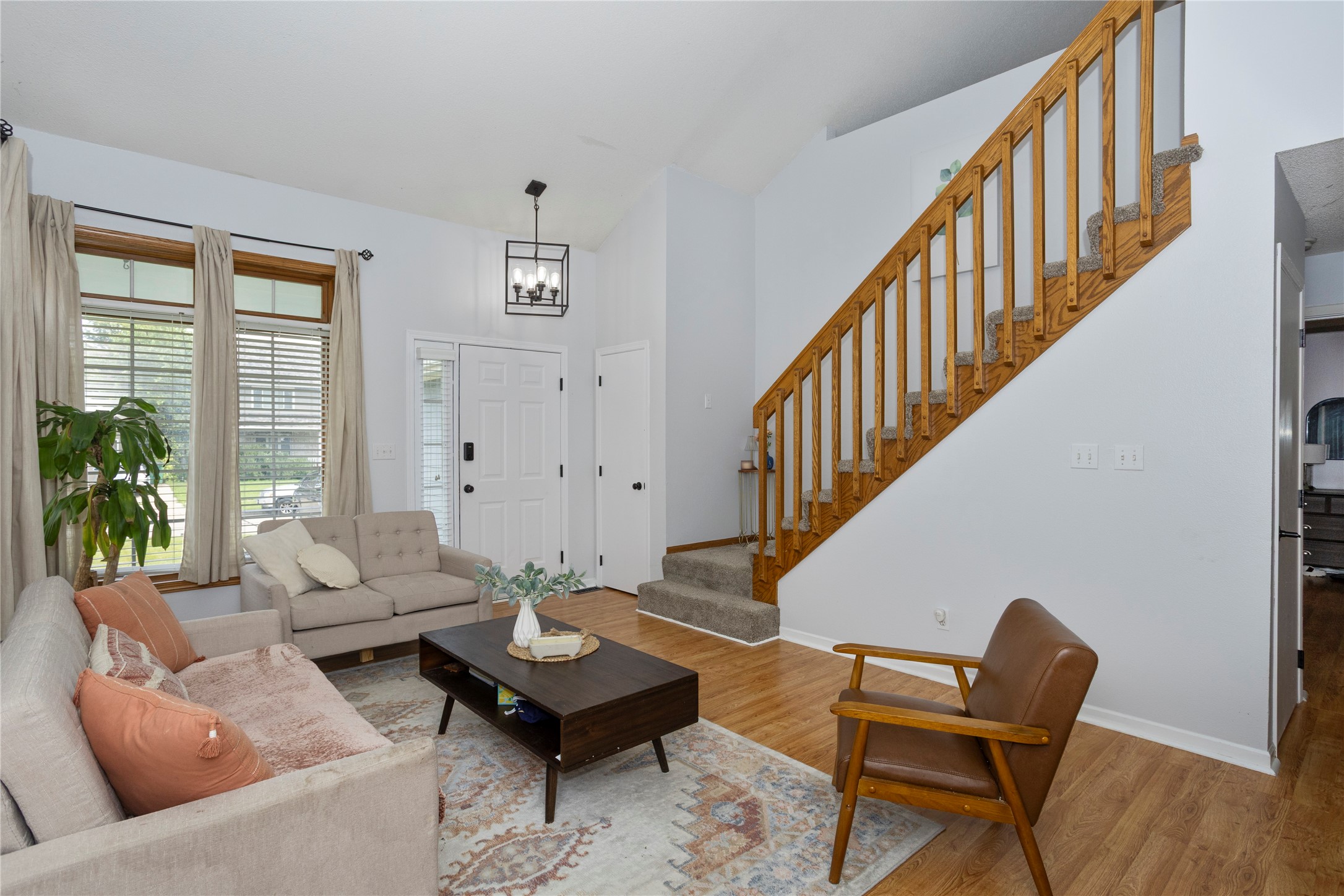 7014 Northview Drive