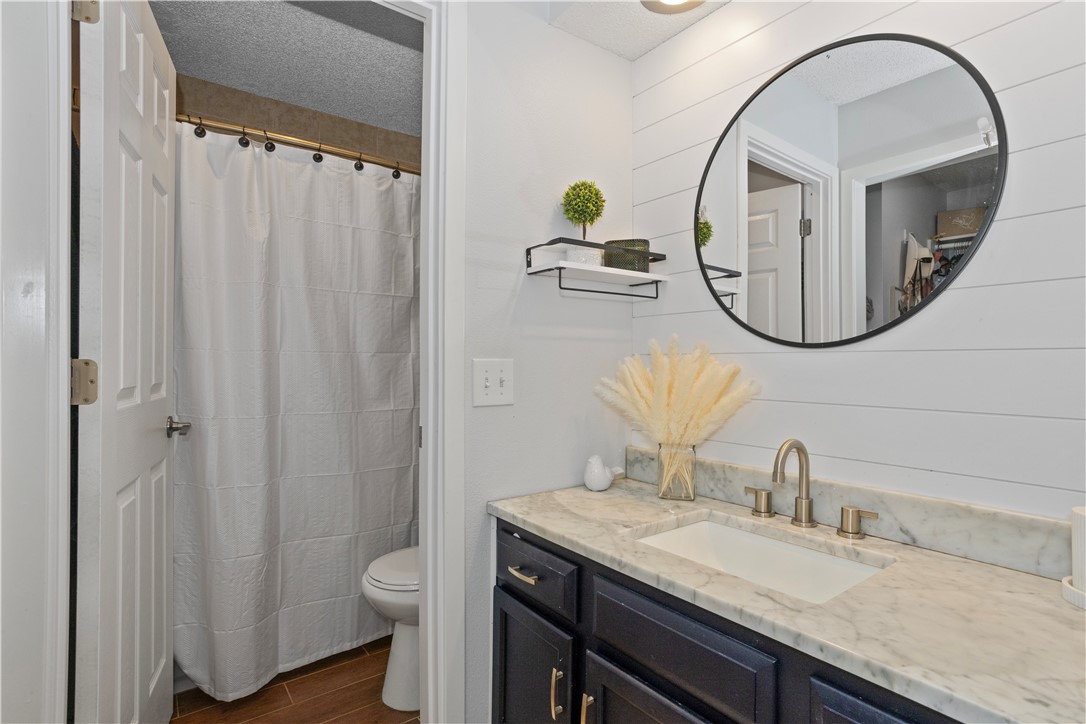 7014 Northview Drive