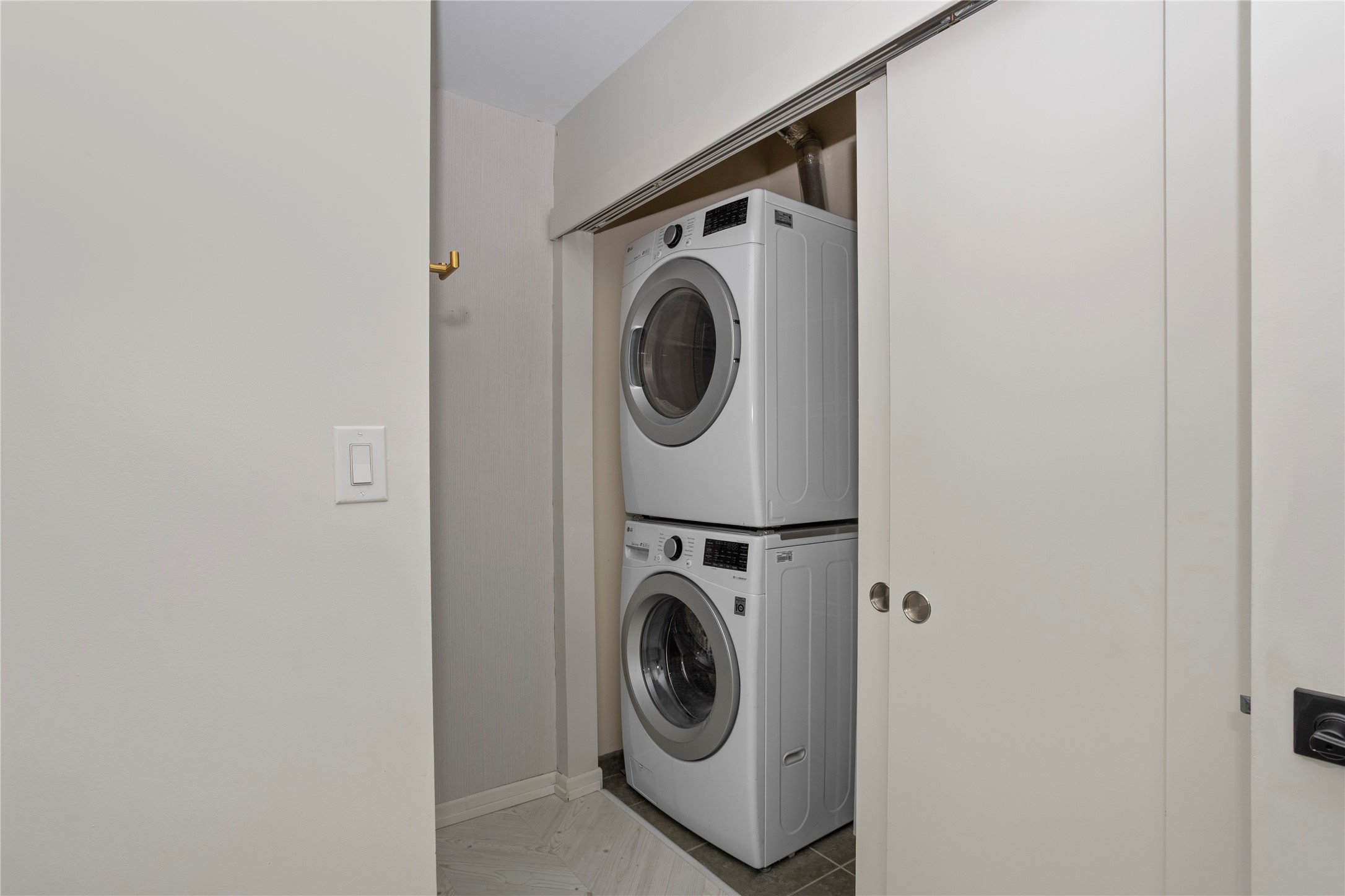 119 4th Street 408
