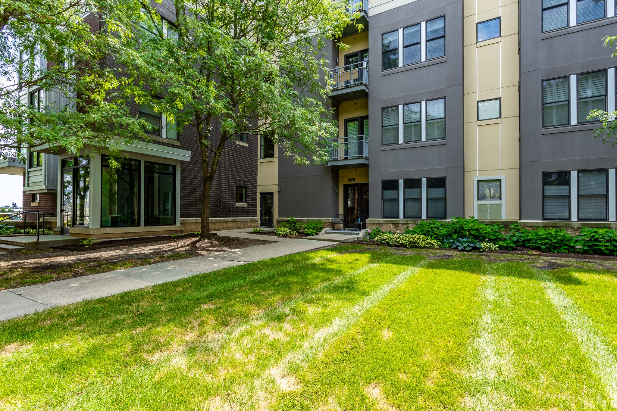 100 Water Street 106