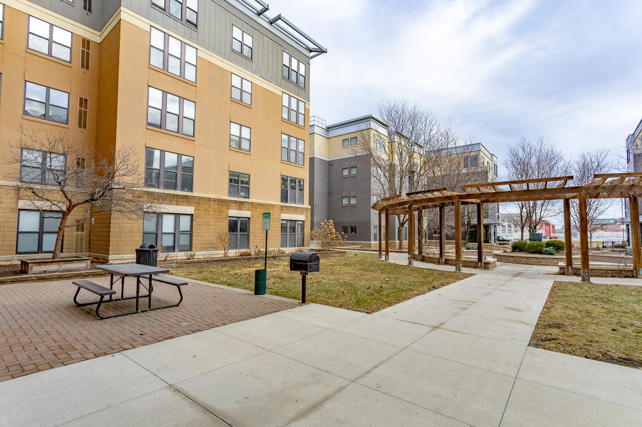 100 Water Street 106