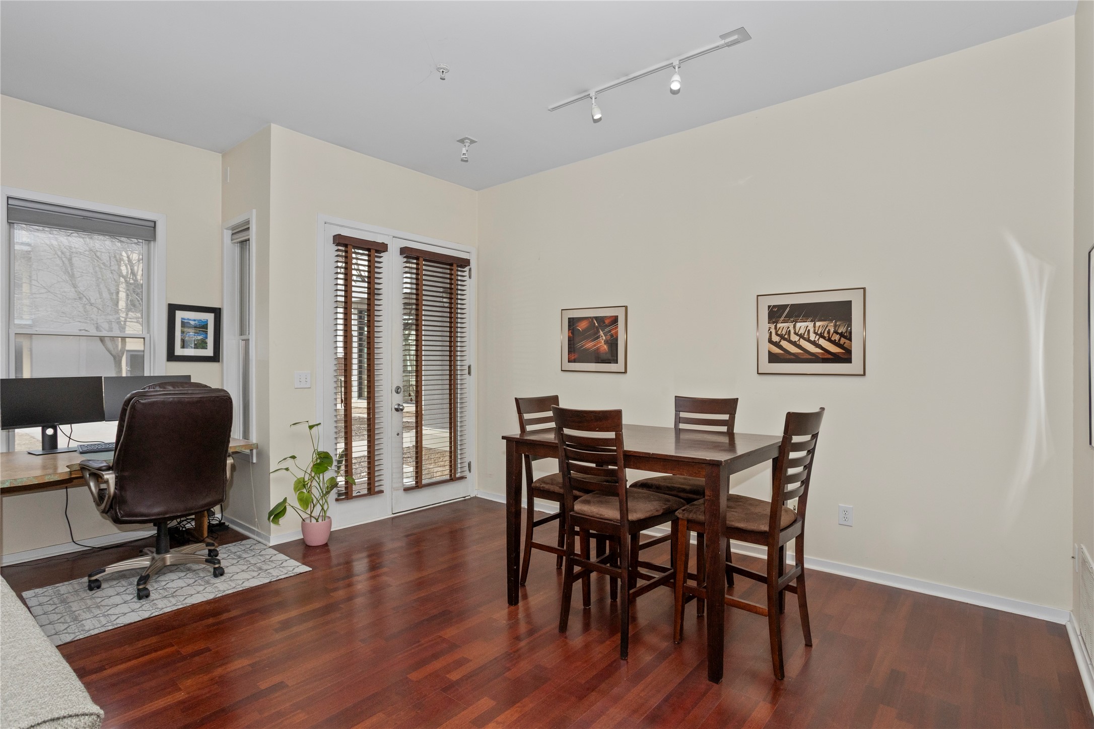 100 Water Street 106