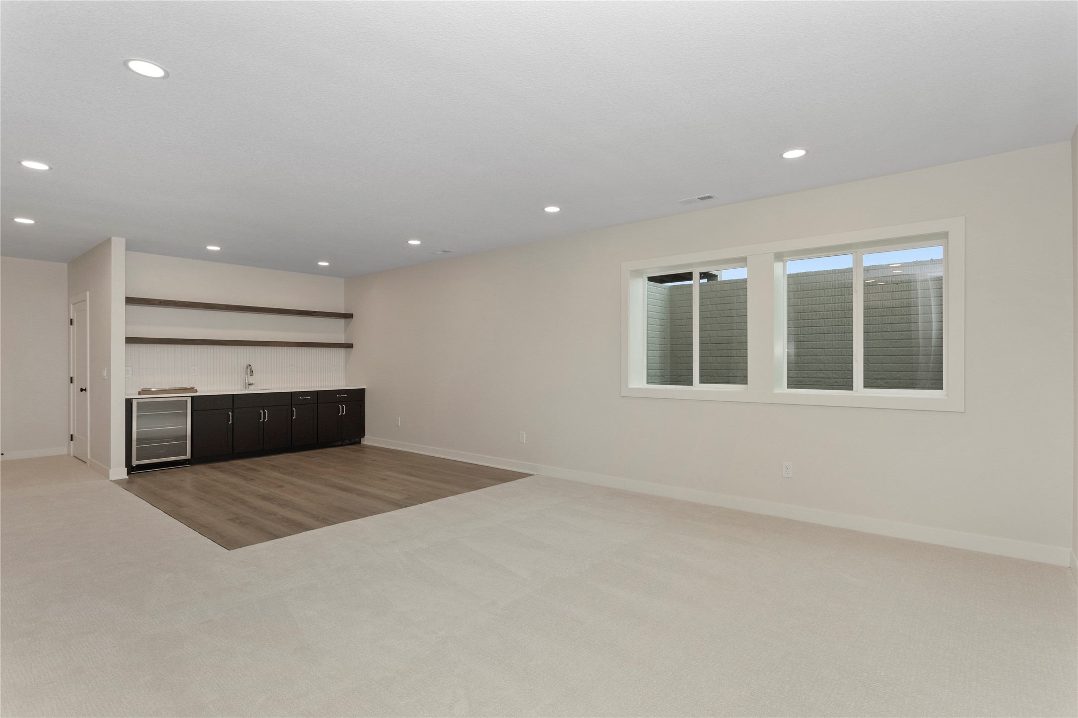 17425 Oakwood Drive