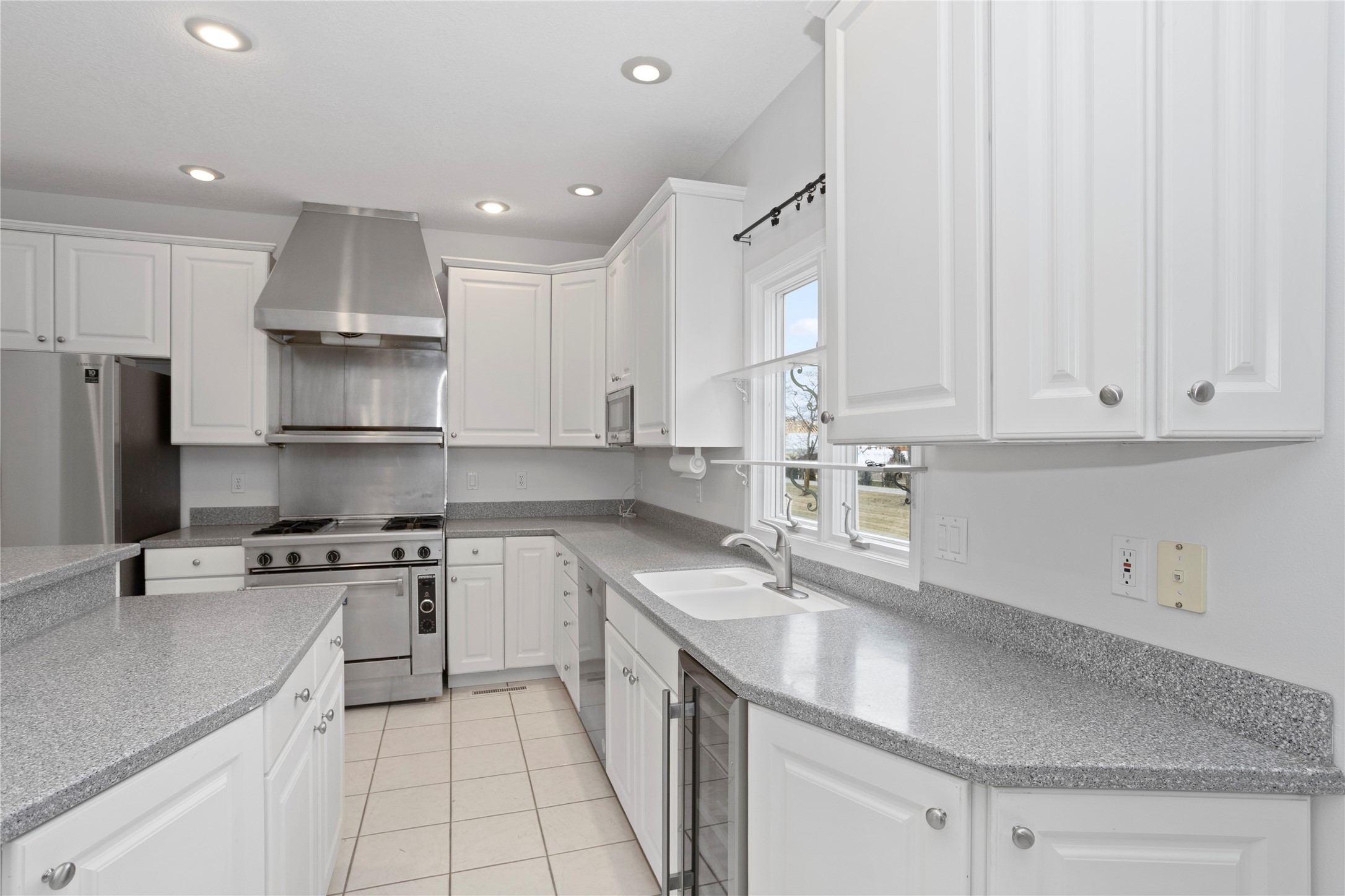 13931 Oak Brook Drive