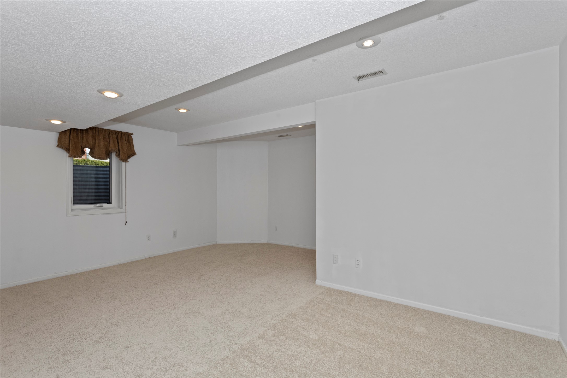 13931 Oak Brook Drive