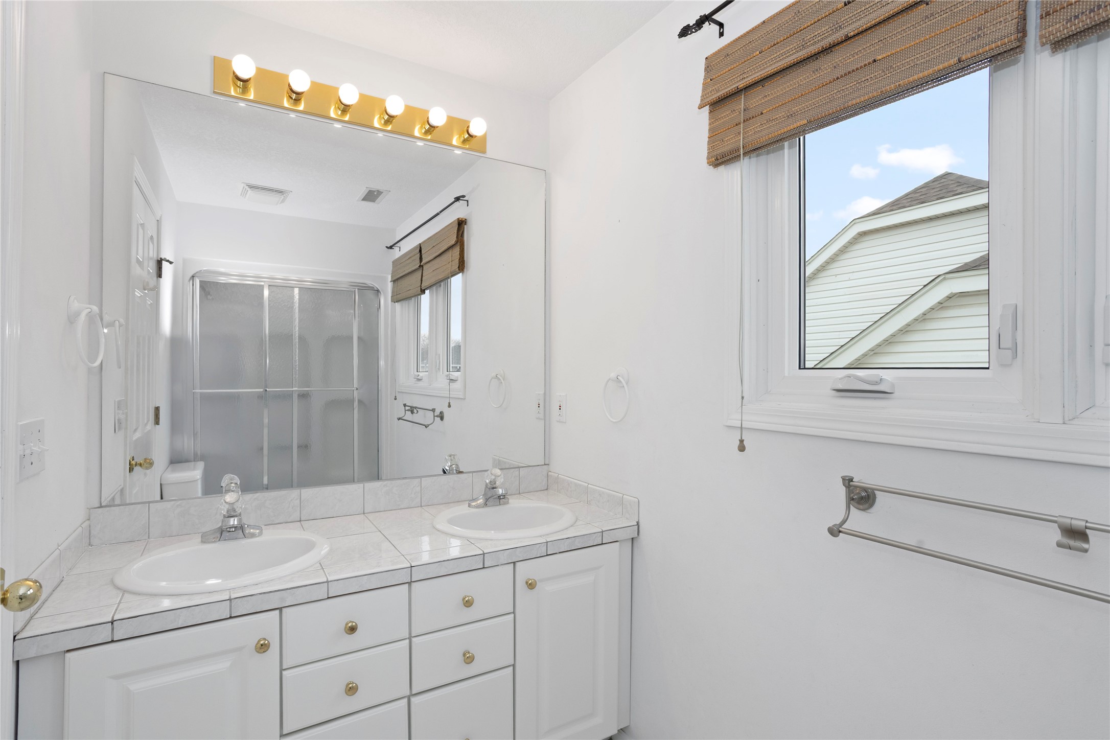 13931 Oak Brook Drive