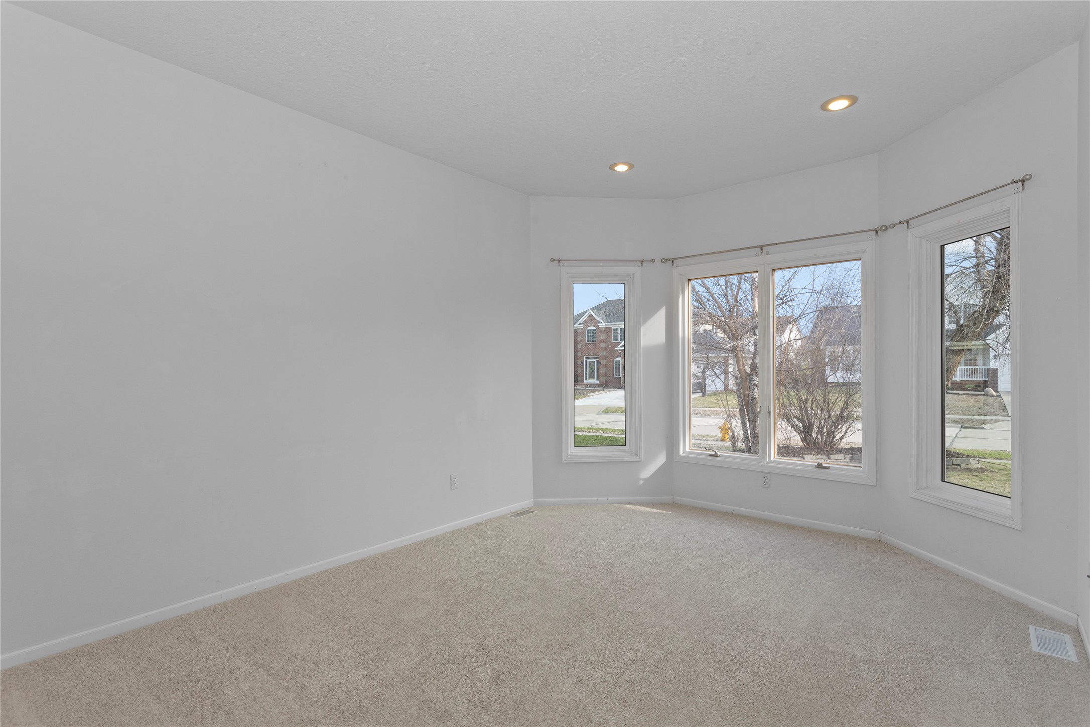 13931 Oak Brook Drive