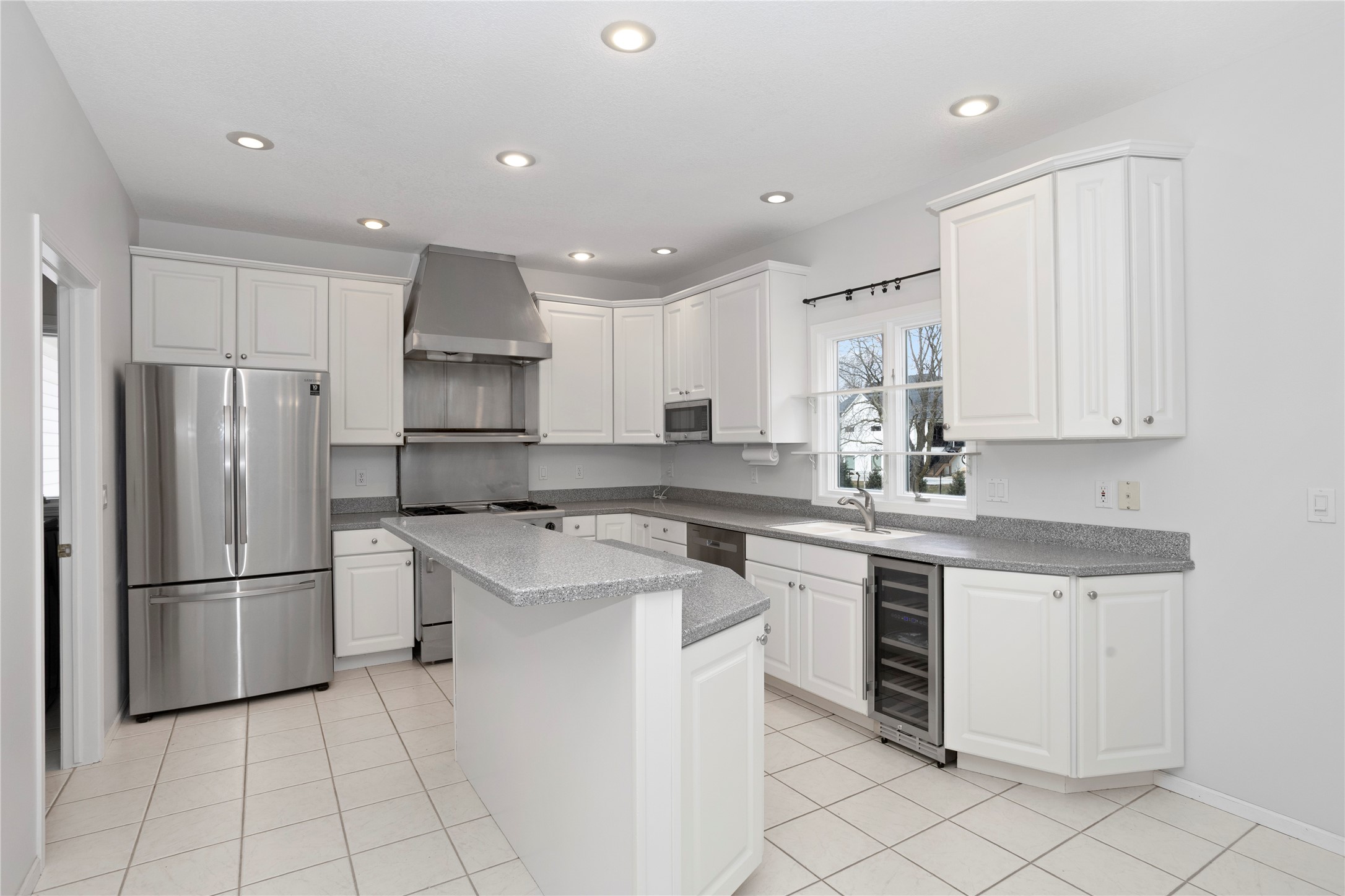 13931 Oak Brook Drive