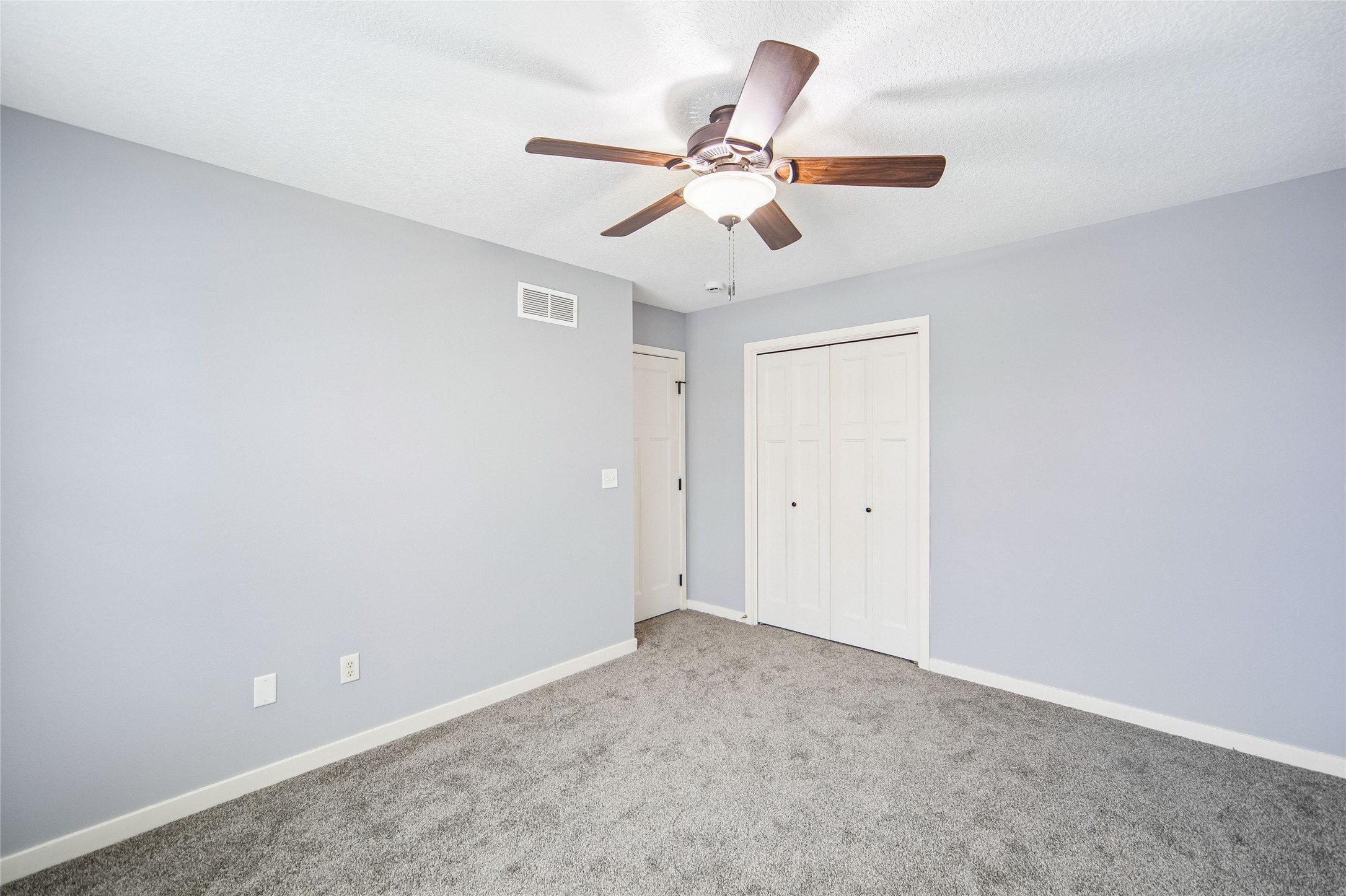160 SE Dillon Drive