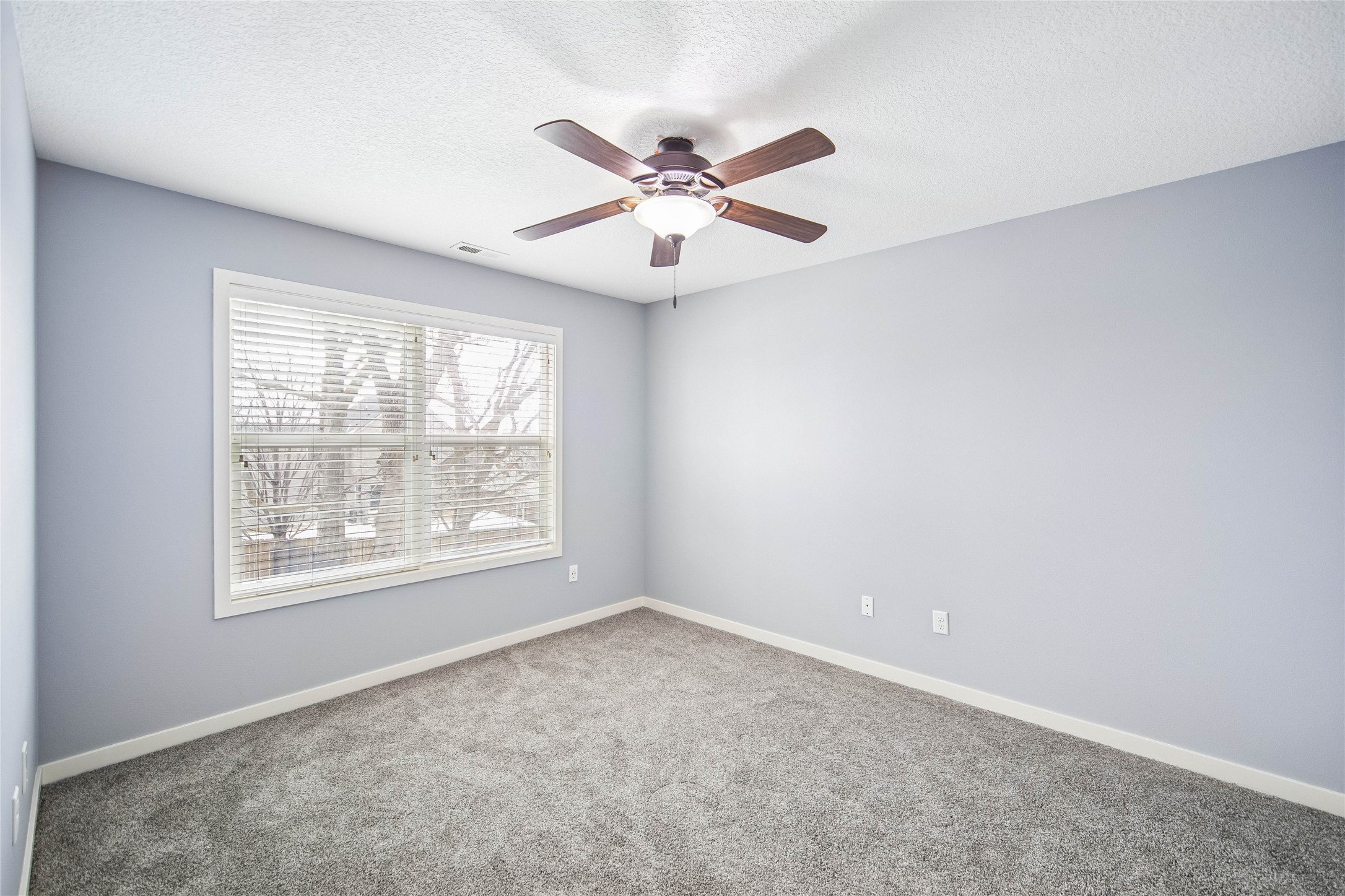 160 SE Dillon Drive